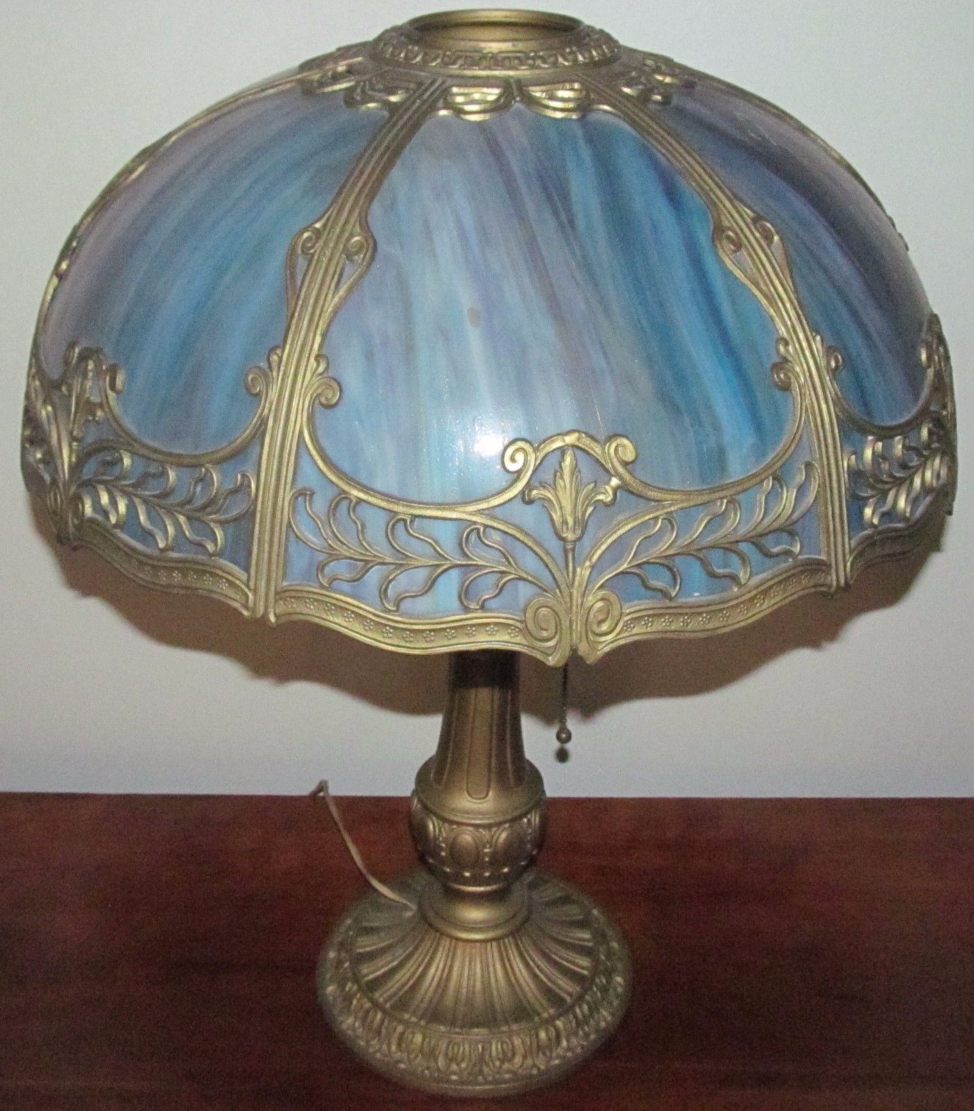 ANTIQUE ARTS & CRAFTS TABLE LAMP WITH SIX PANEL BLUE SHADE
