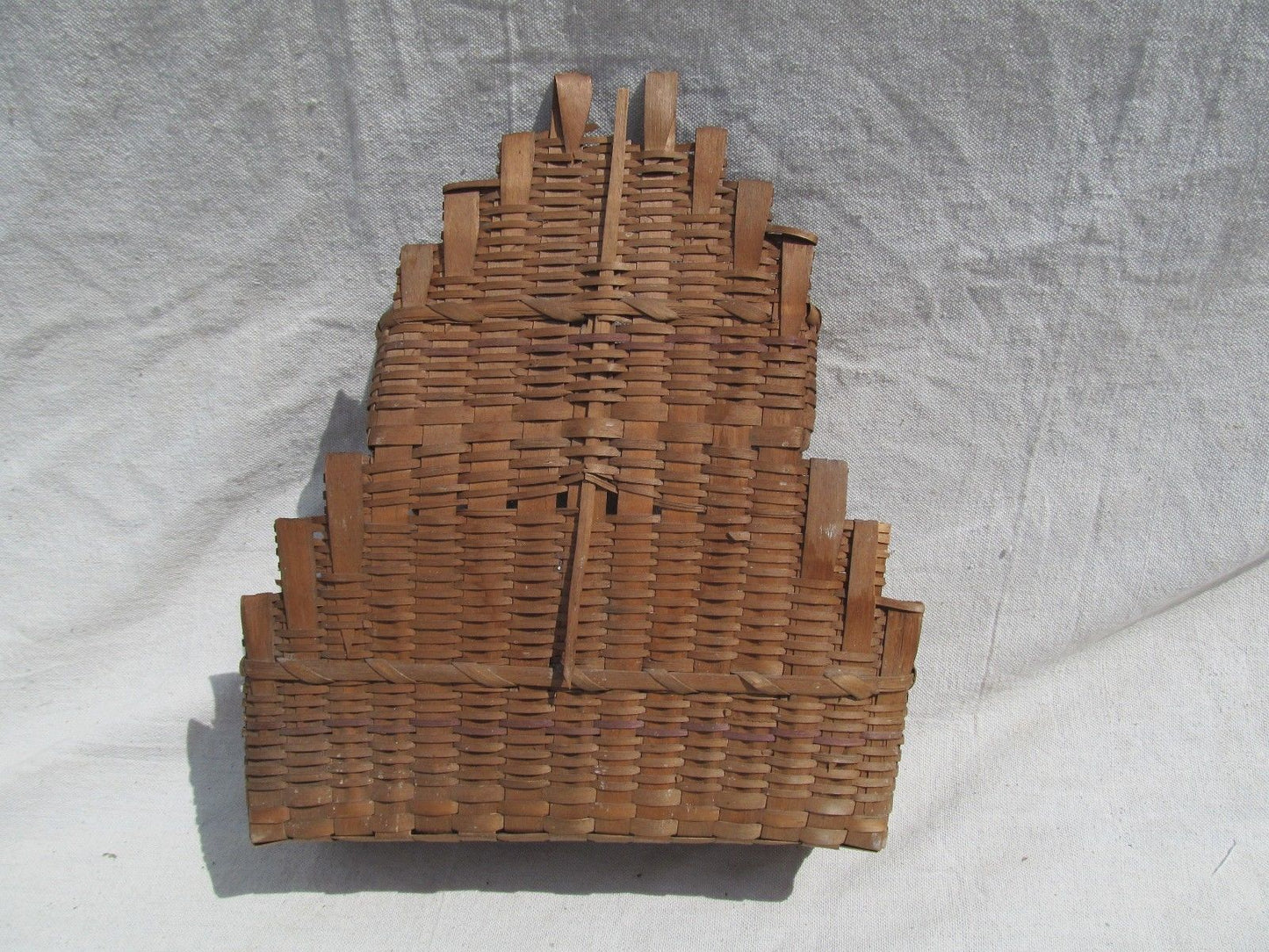 ANTIQUE DOUBLE TIERED SPLINT WOVEN WALL BASKET