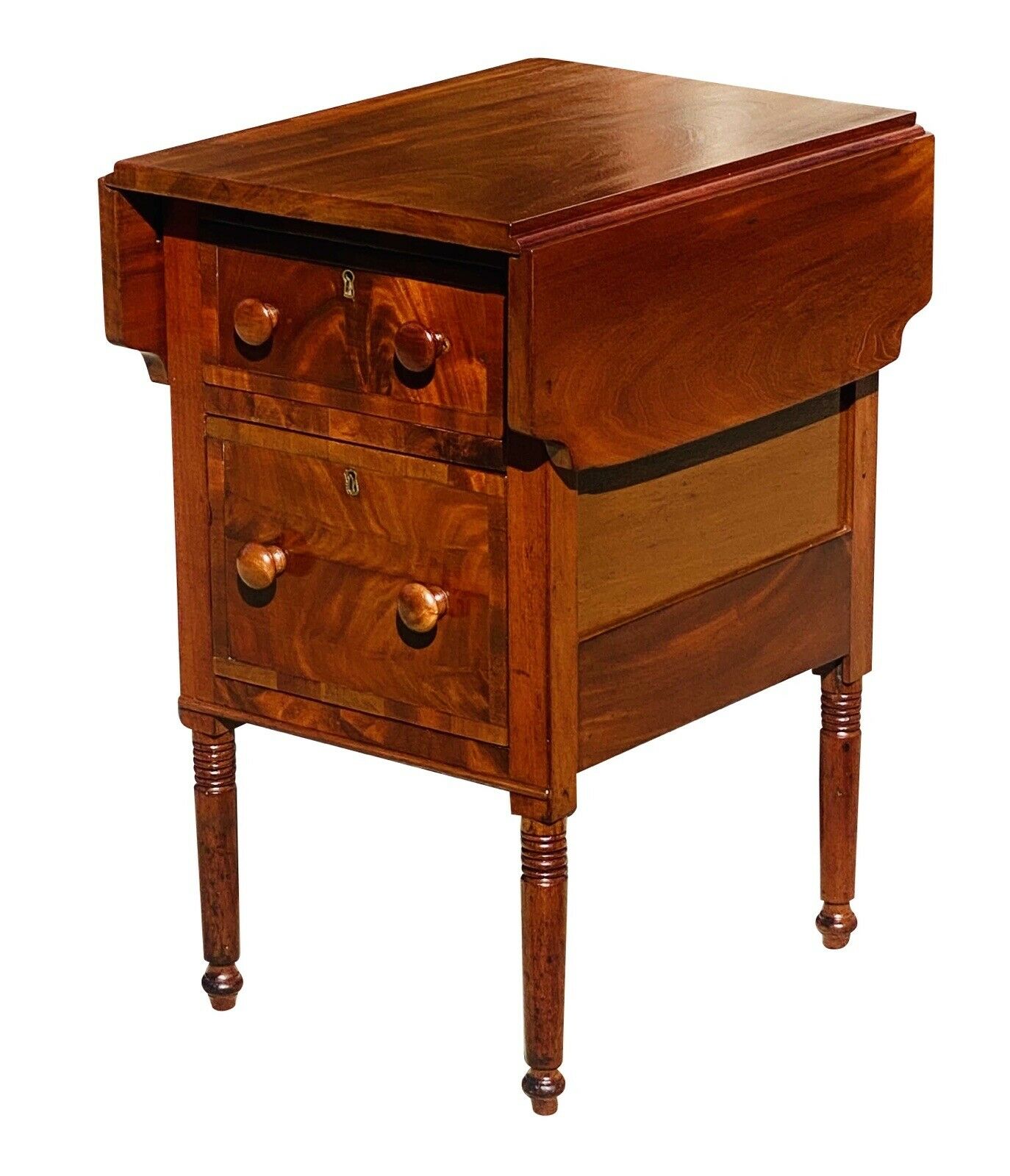 19TH C ANTIQUE SHERATON MAHOGANY MID ATLANTIC DROP LEAF WORK TABLE / NIGHTSTAND