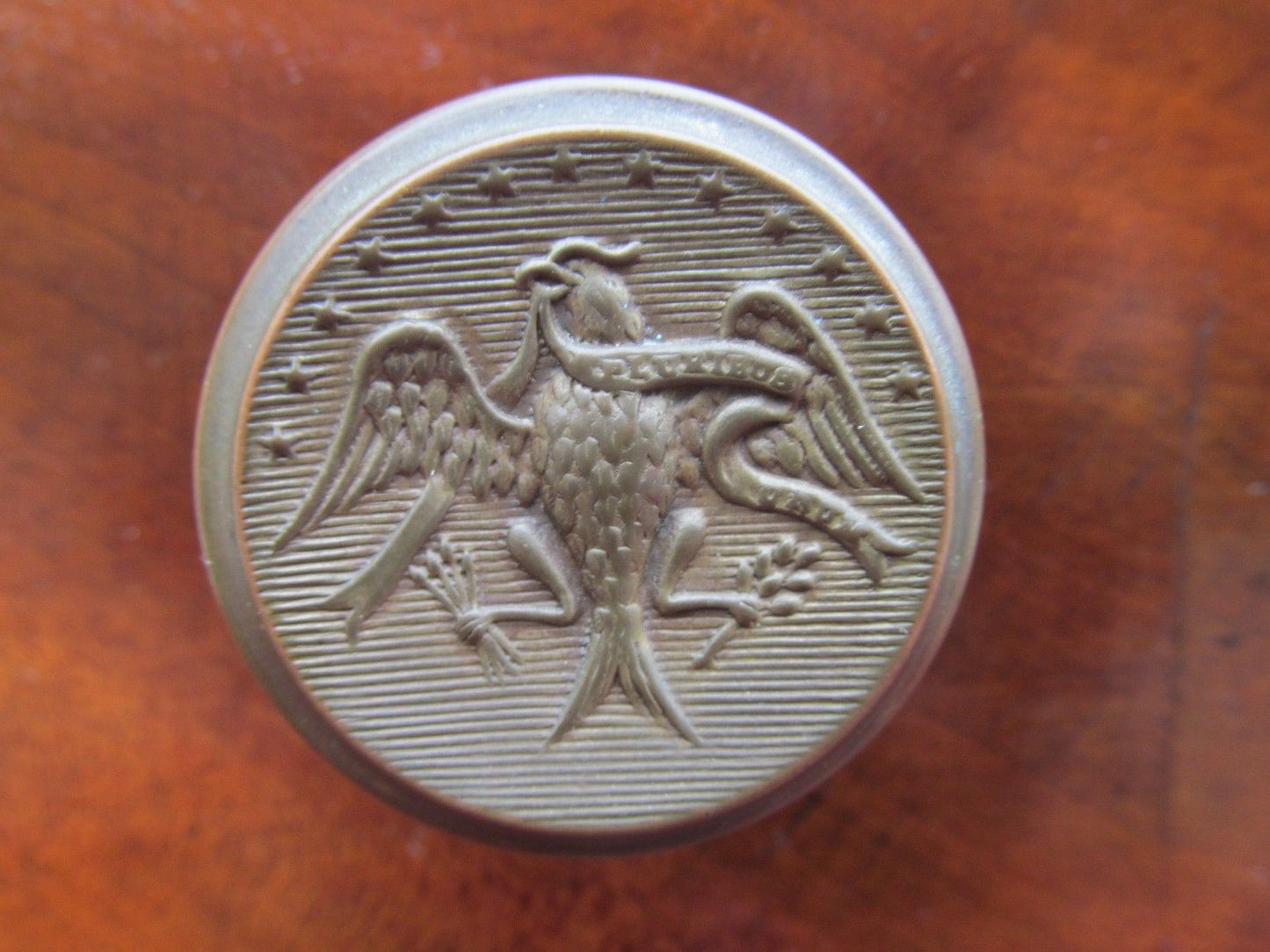 FEDERAL PERIOD PHILADELPHIA BOW FRONT MAHOGANY DRESSER