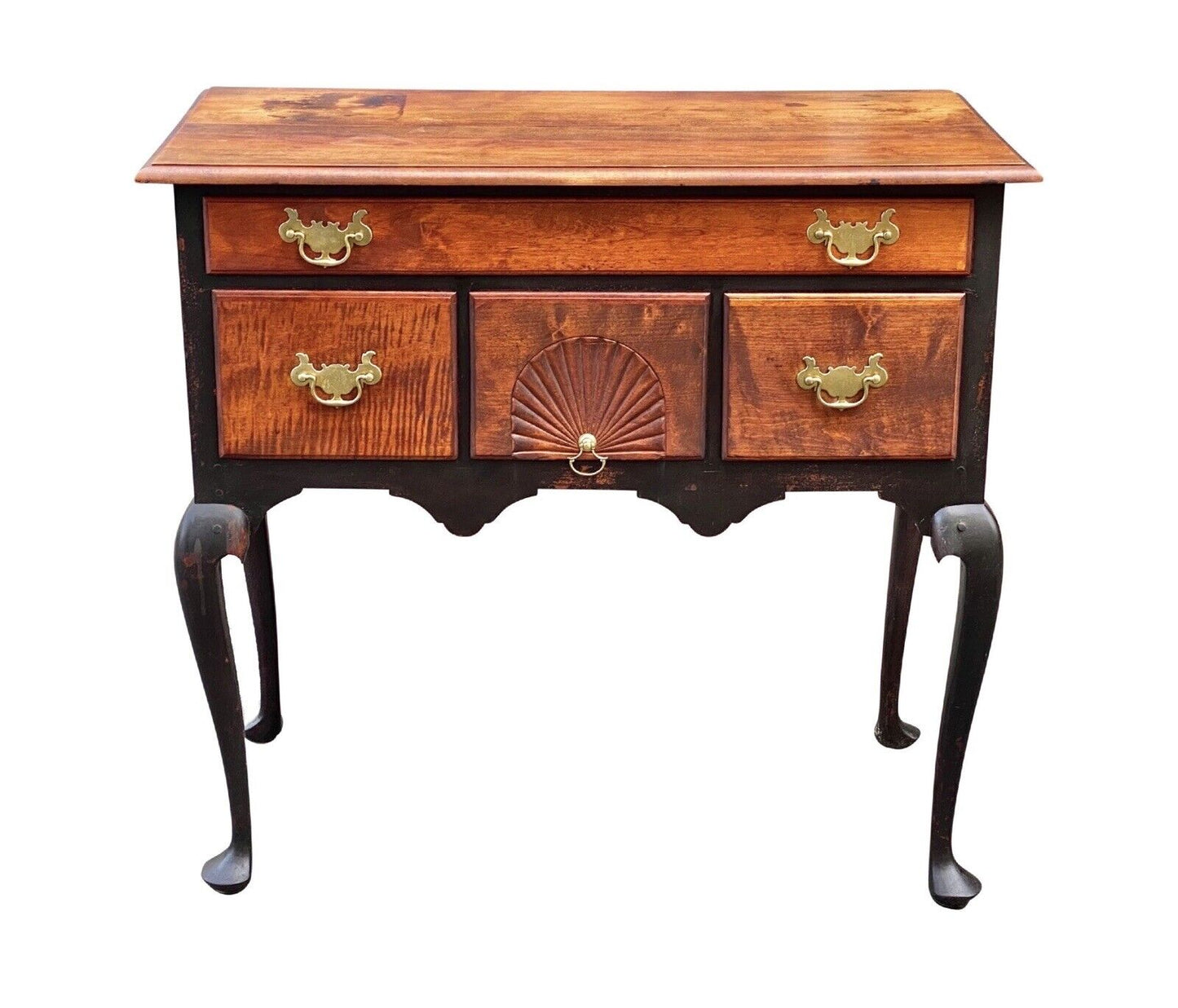 20th C Queen Anne Antique Style Fan Carved New England Lowboy / Dressing Table