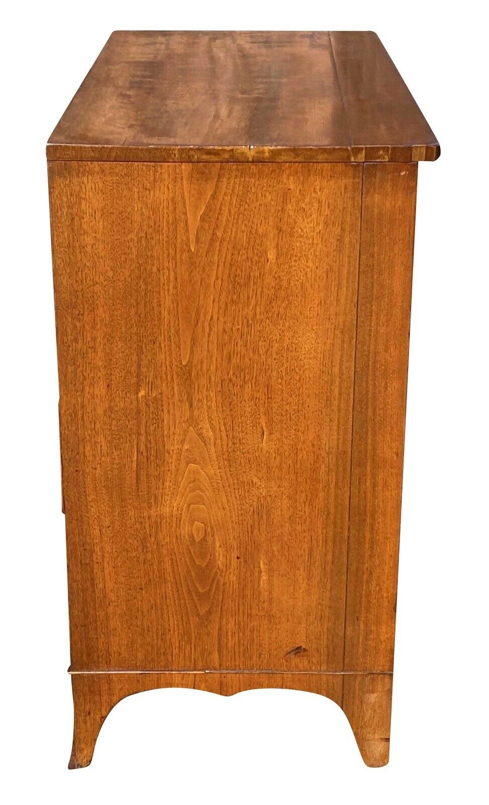 19th C Antique Southern Walnut Hepplewhite Chest Of Drawers / Dresser
