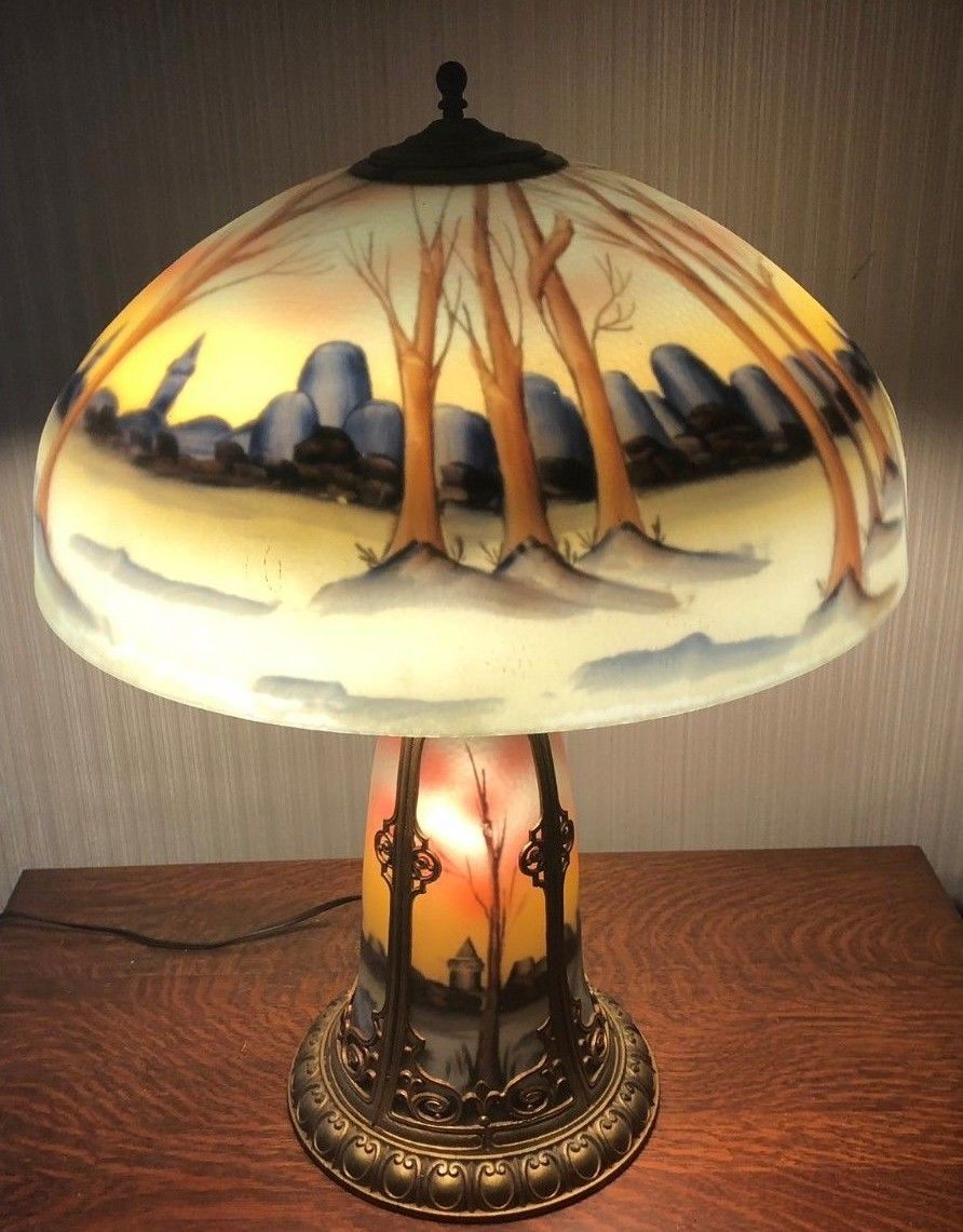 HANDEL CHIPPED ICE REVERSE GLASS PAINTED TABLE LAMP WITH LIGHTED BASE