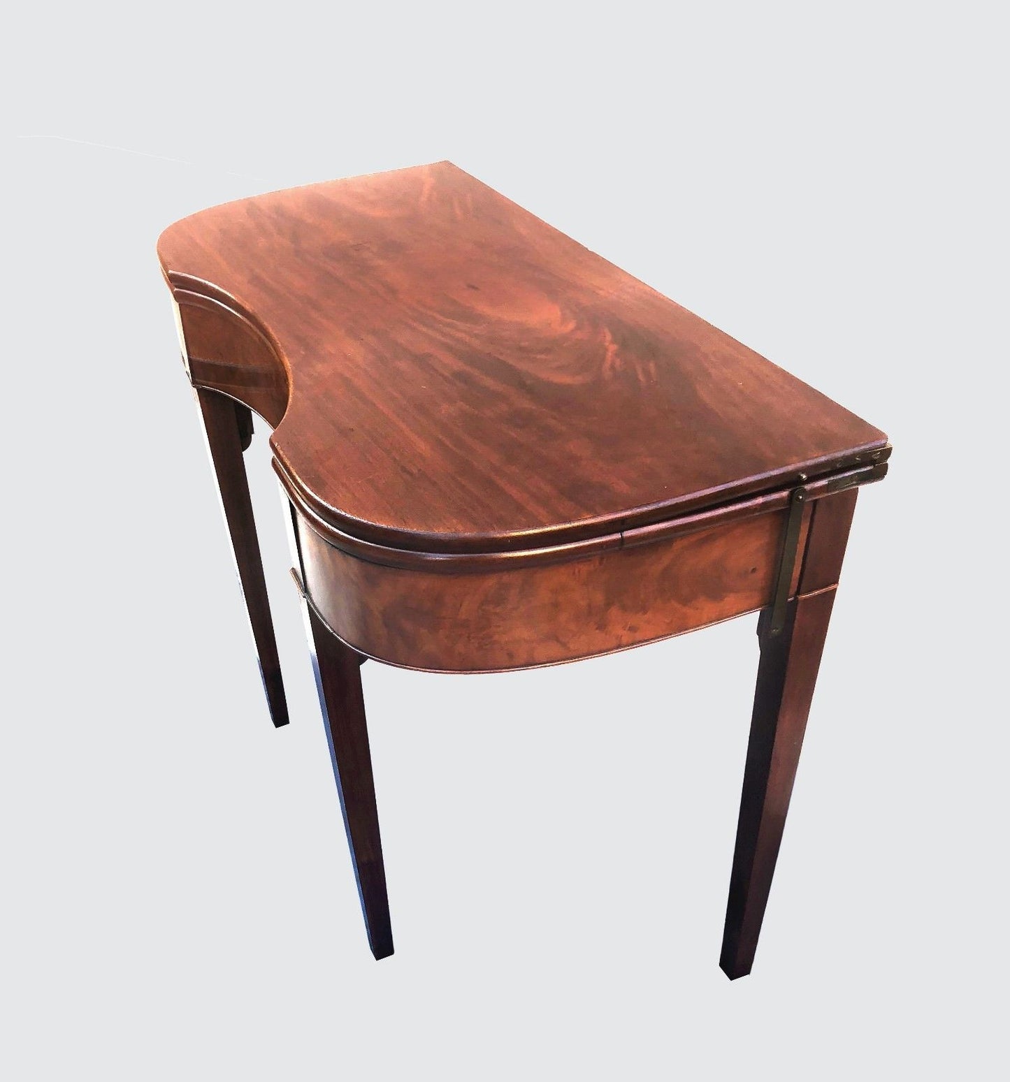 18TH CENTURY FEDERAL CONCAVE FORM RHODE ISLAND GAME TABLE IN MAHOGANY-RARE