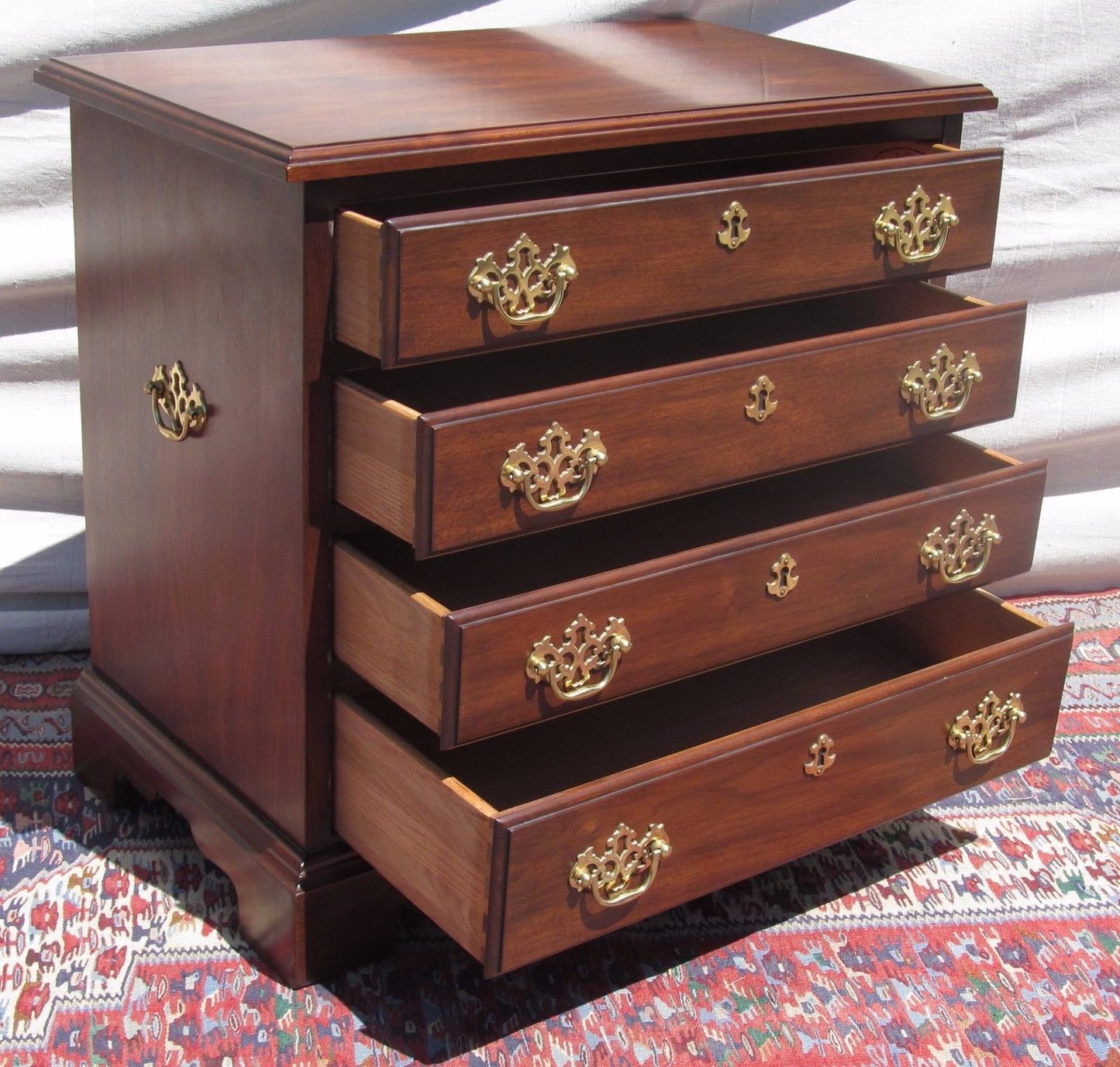 EXCELLENT HENKEL & HARRIS VIRGINIA GALLERIES SILVER MINI CHEST-BLACK WALNUT