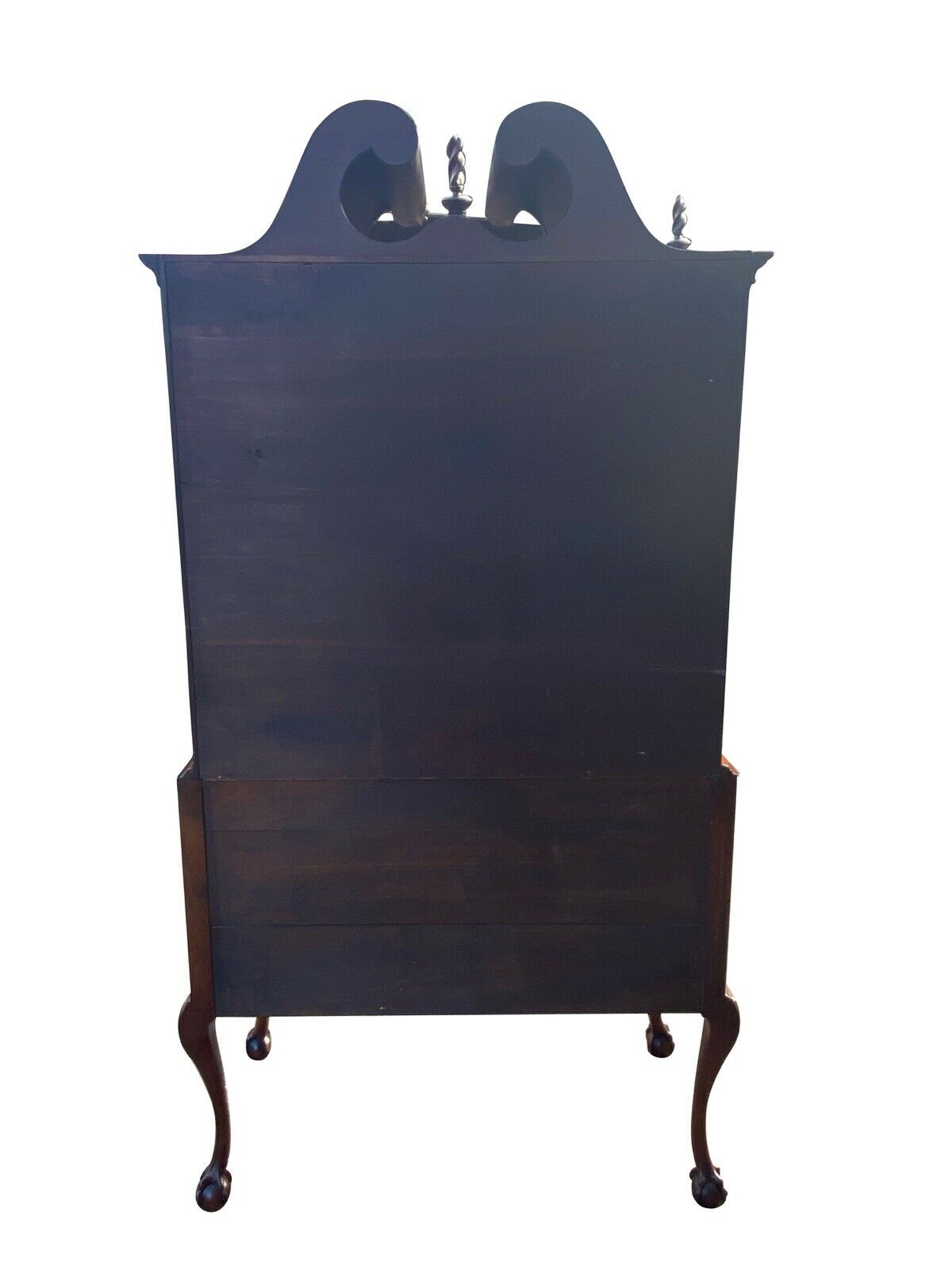 20TH C CHIPPENDALE ANTIQUE STYLE MAHOGANY BONNET TOP HIGHBOY DRESSER / CHEST