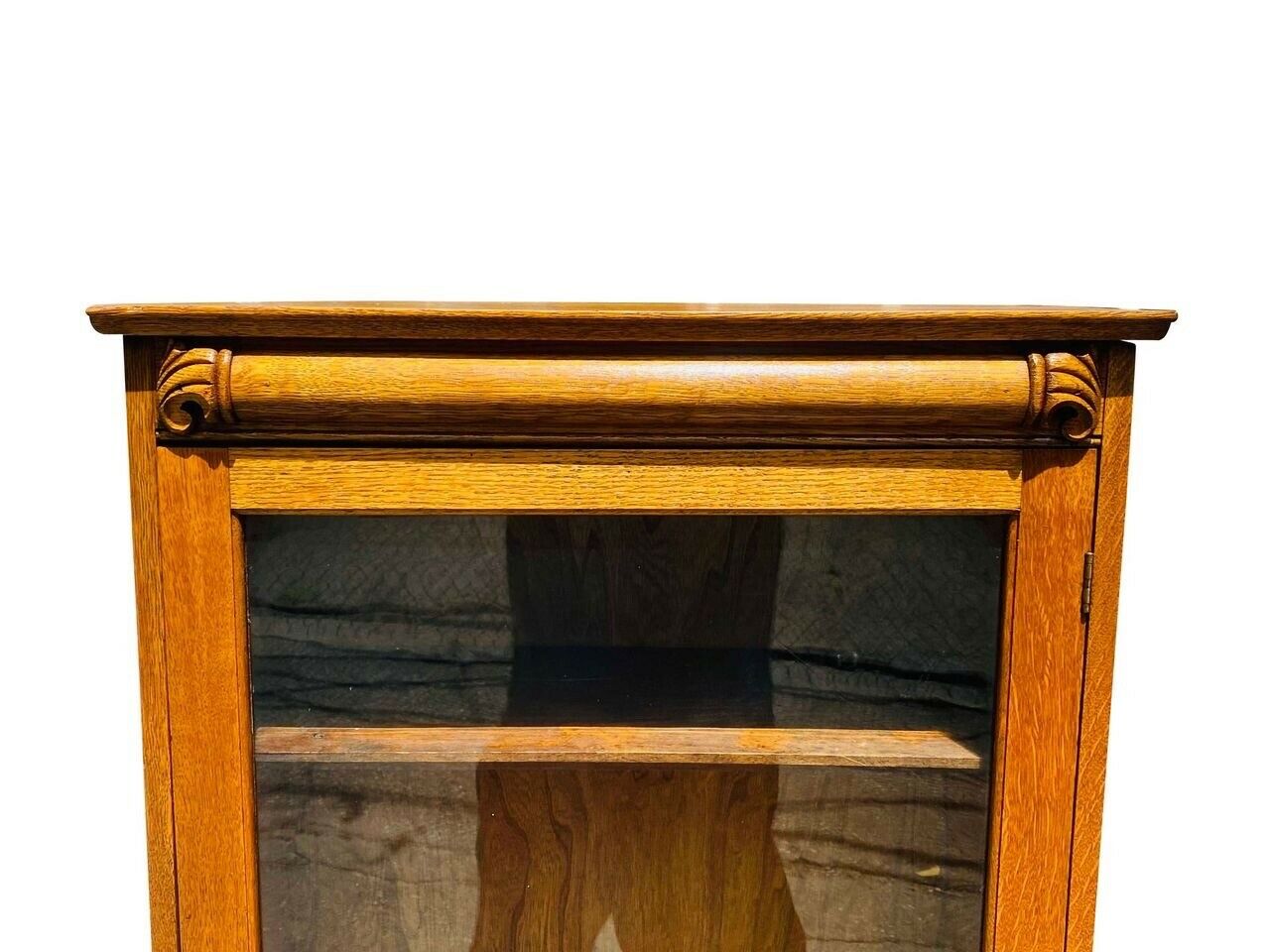 19TH C ANTIQUE VICTORIAN TIGER OAK SINGLE DOOR BOOKCASE / CHINA CABINET