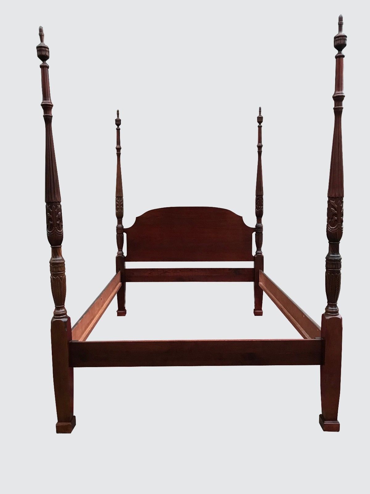 FEDERAL STYLED QUEEN SIZED RICE CARVED CHERRY FOUR POSTER CARVED BED