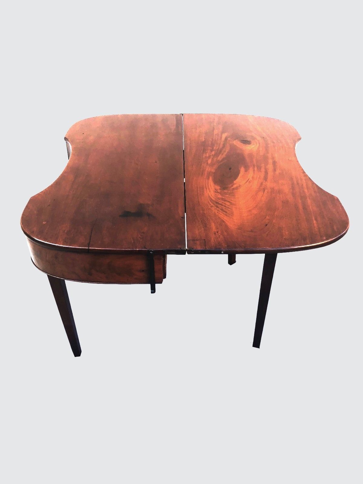 18TH CENTURY FEDERAL CONCAVE FORM RHODE ISLAND GAME TABLE IN MAHOGANY-RARE