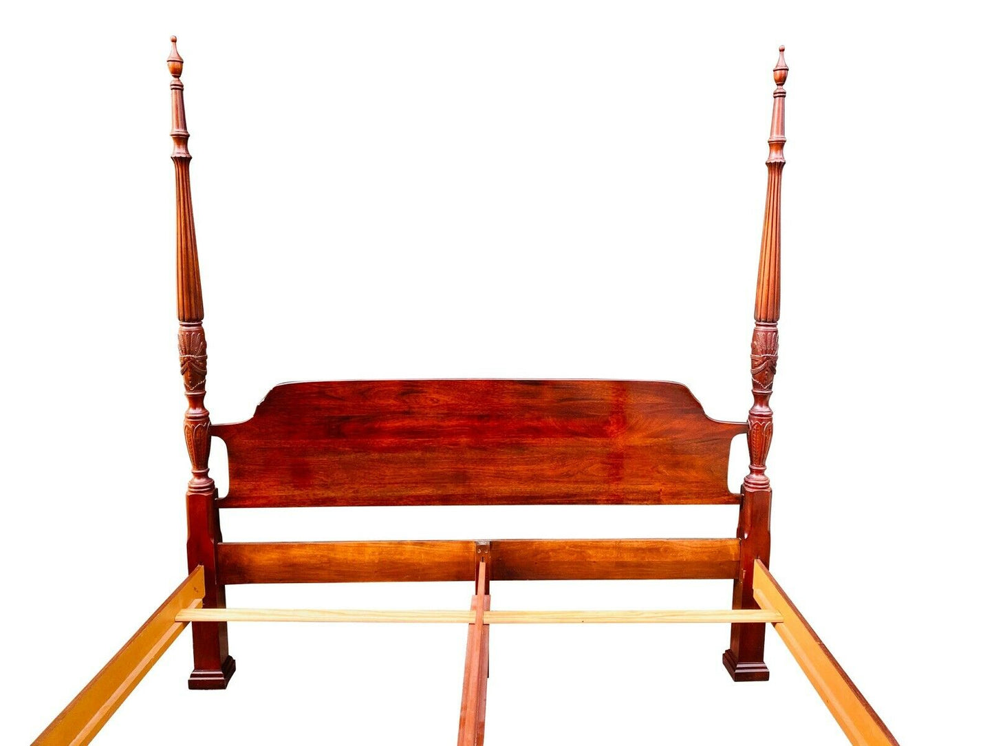 20TH C CHIPPENDALE ANTIQUE STYLE KING SIZE MAHOGANY RICE CARVED PLANTATION BED