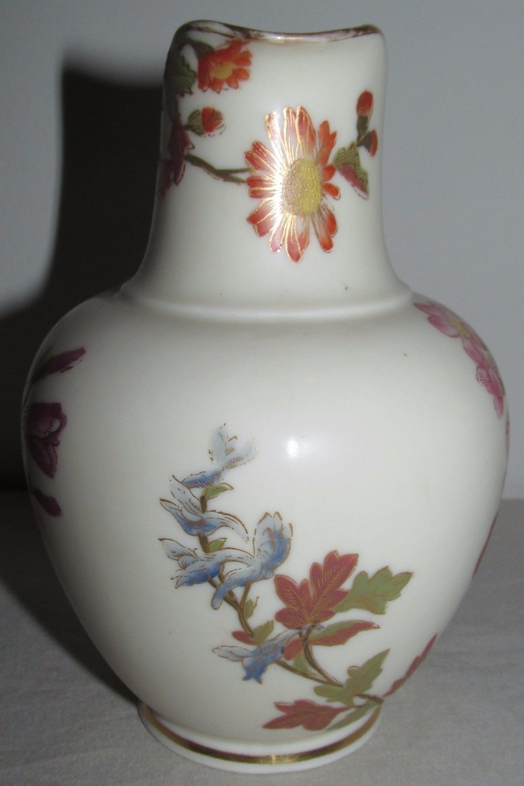 ROYAL WORCESTER CREAMER