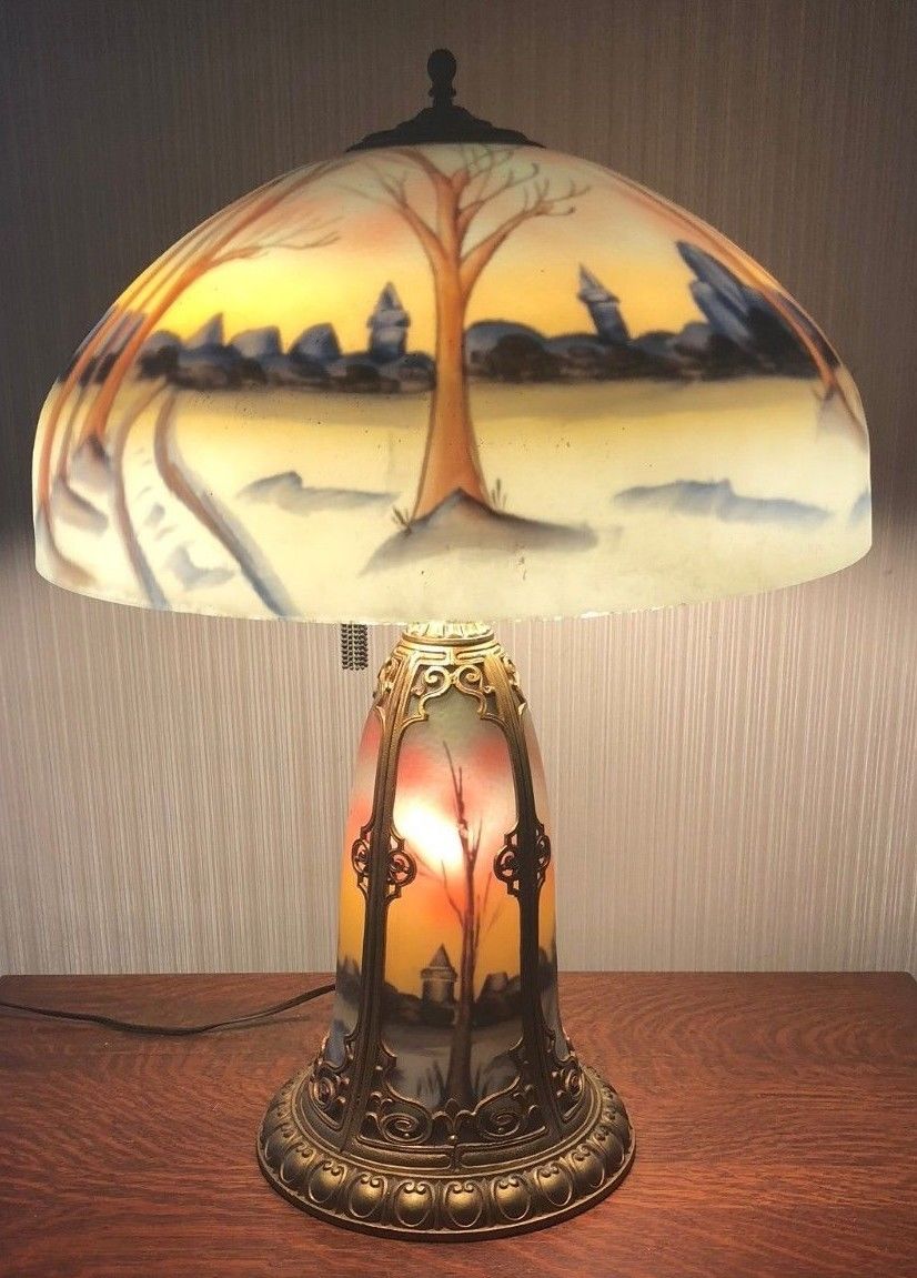 HANDEL CHIPPED ICE REVERSE GLASS PAINTED TABLE LAMP WITH LIGHTED BASE