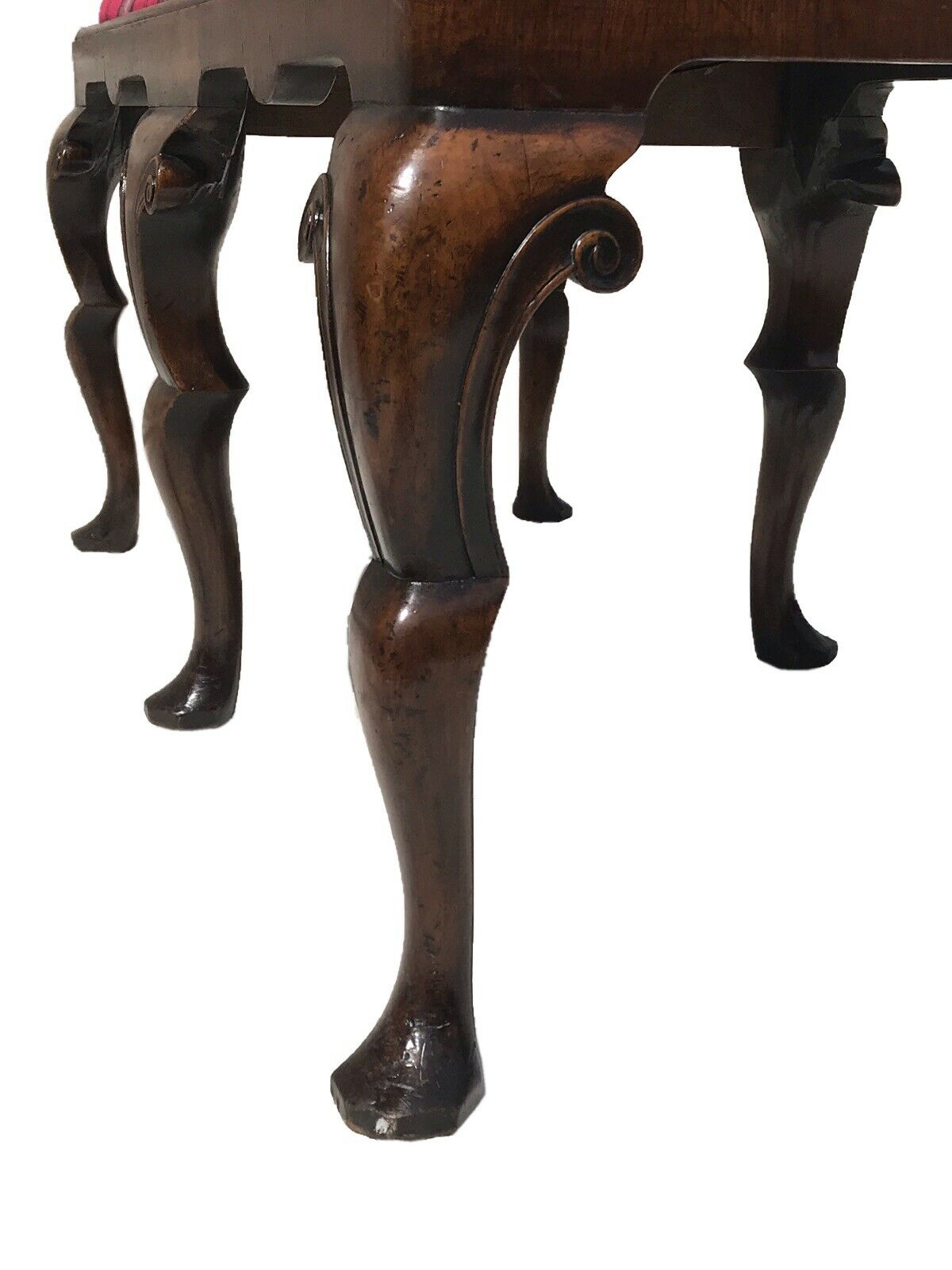 20TH C ANTIQUE GEORGE III / CHIPPENDALE STYLE WALNUT WINDOW / VANITY BENCH