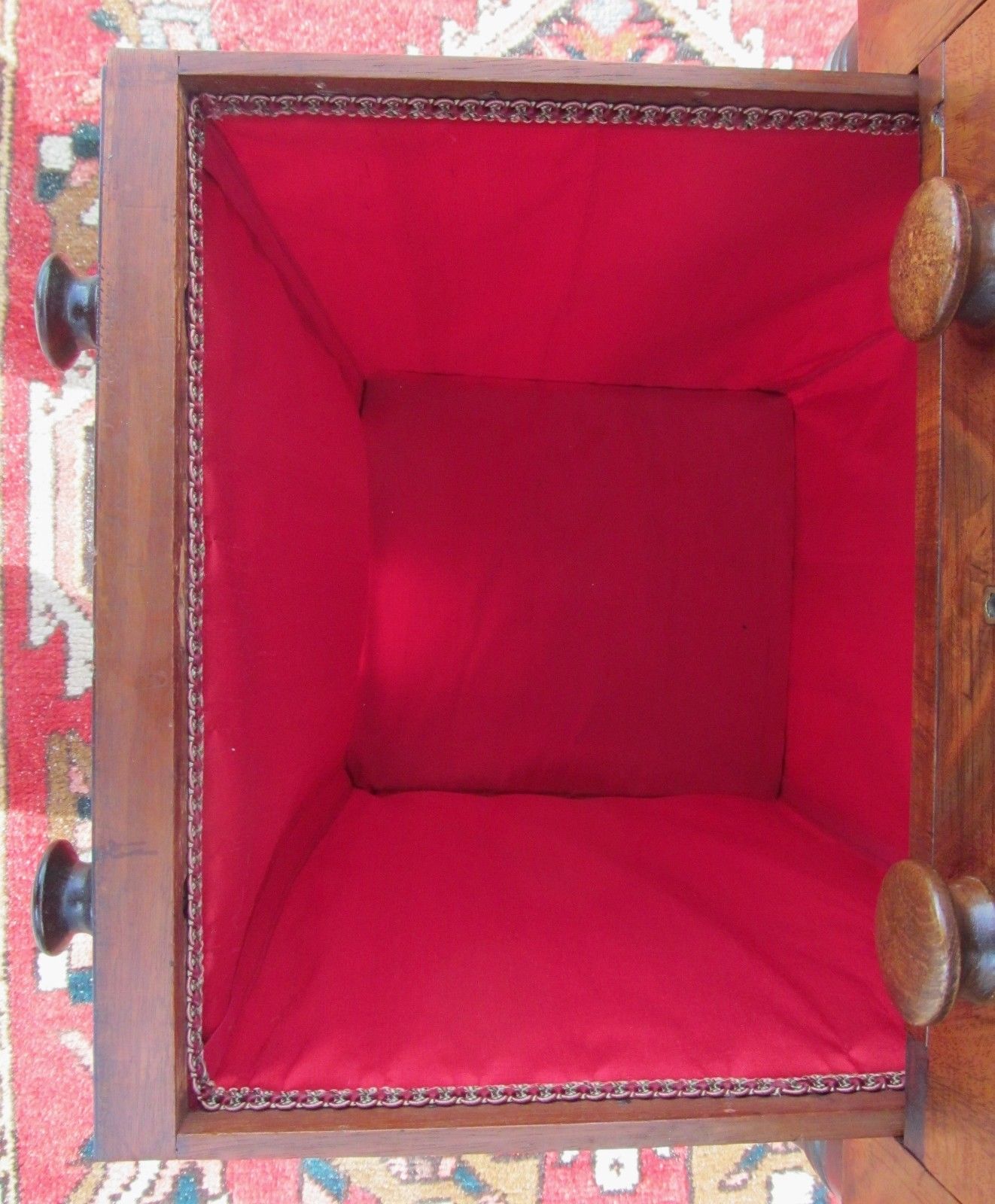 CIRCA 1810'S MAHOGANY SALEM MASS WORK TABLE-WITH FABRIC BAG DRAWER!