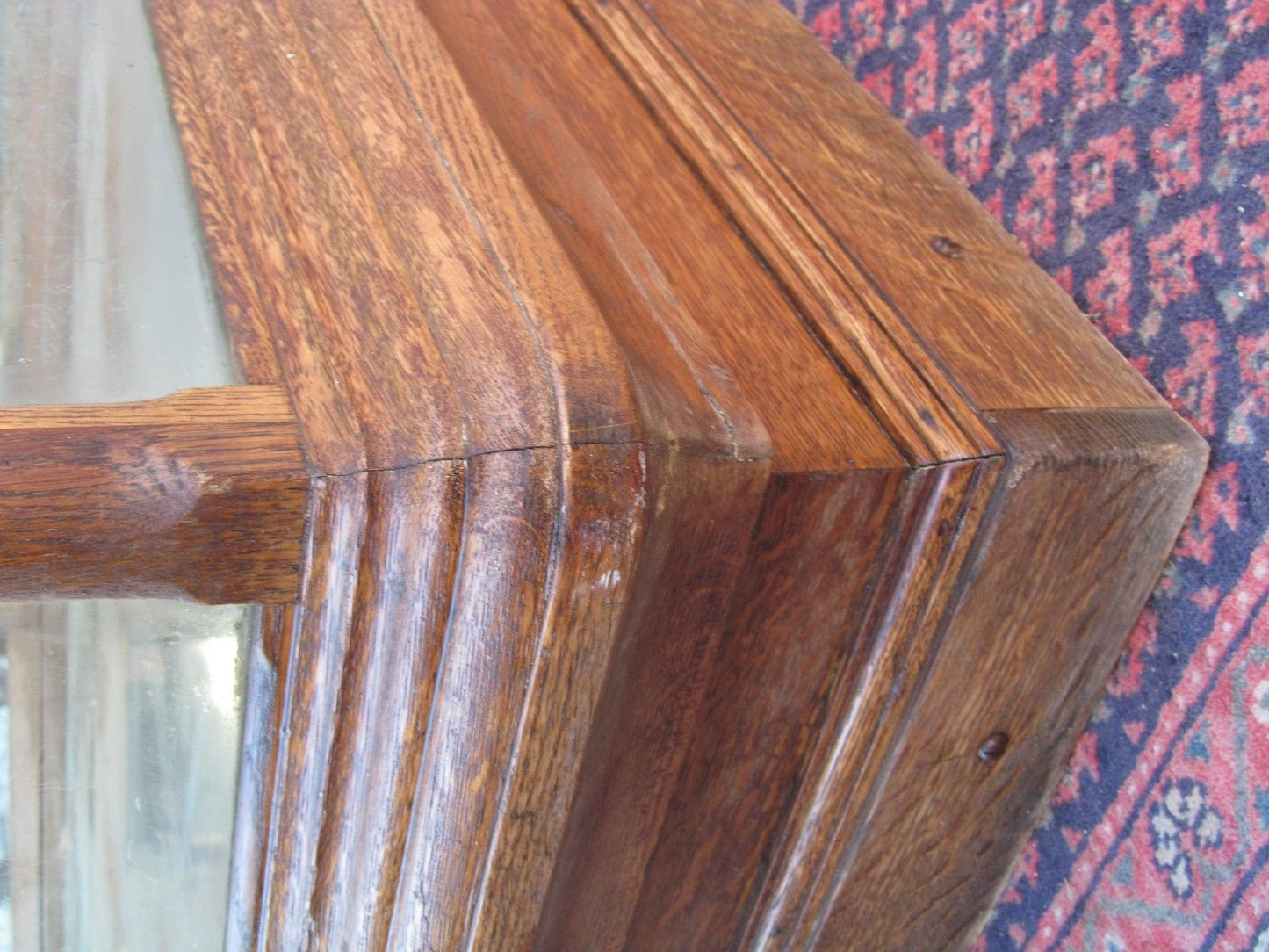 LARGE VICTORIAN QUARTERSAWN OAK DISPLAY CASE
