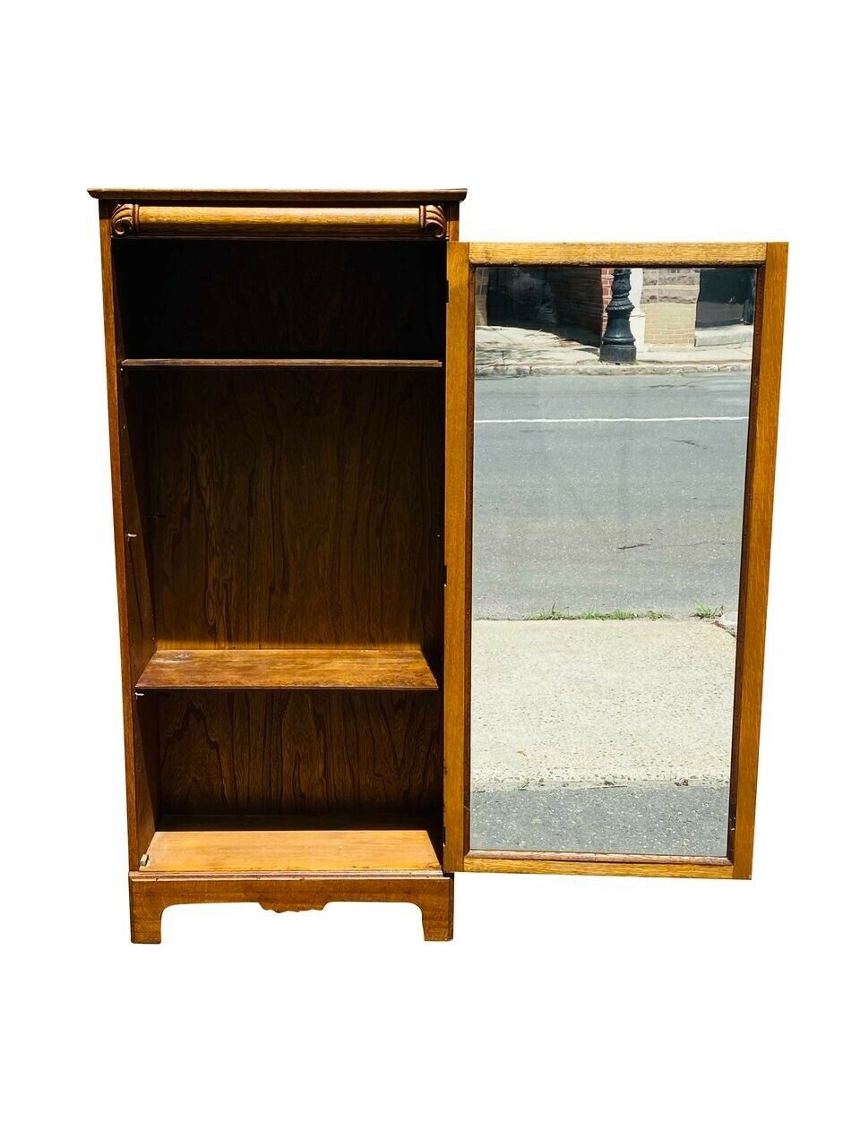 19TH C ANTIQUE VICTORIAN TIGER OAK SINGLE DOOR BOOKCASE / CHINA CABINET