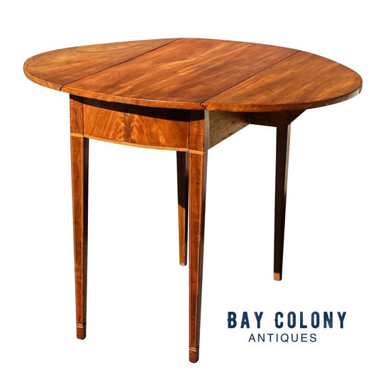 19TH C ANTIQUE FEDERAL PERIOD MAHOGANY HEPPLEWHITE DROP LEAF PEMBROKE TABLE