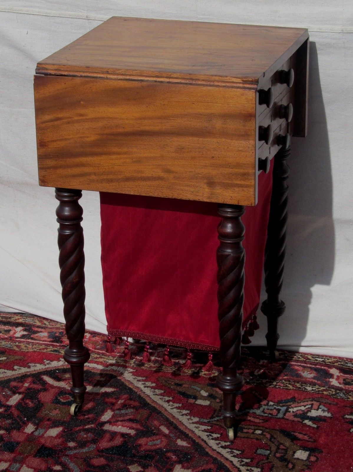 CIRCA 1810'S MAHOGANY SALEM MASS WORK TABLE-WITH FABRIC BAG DRAWER!