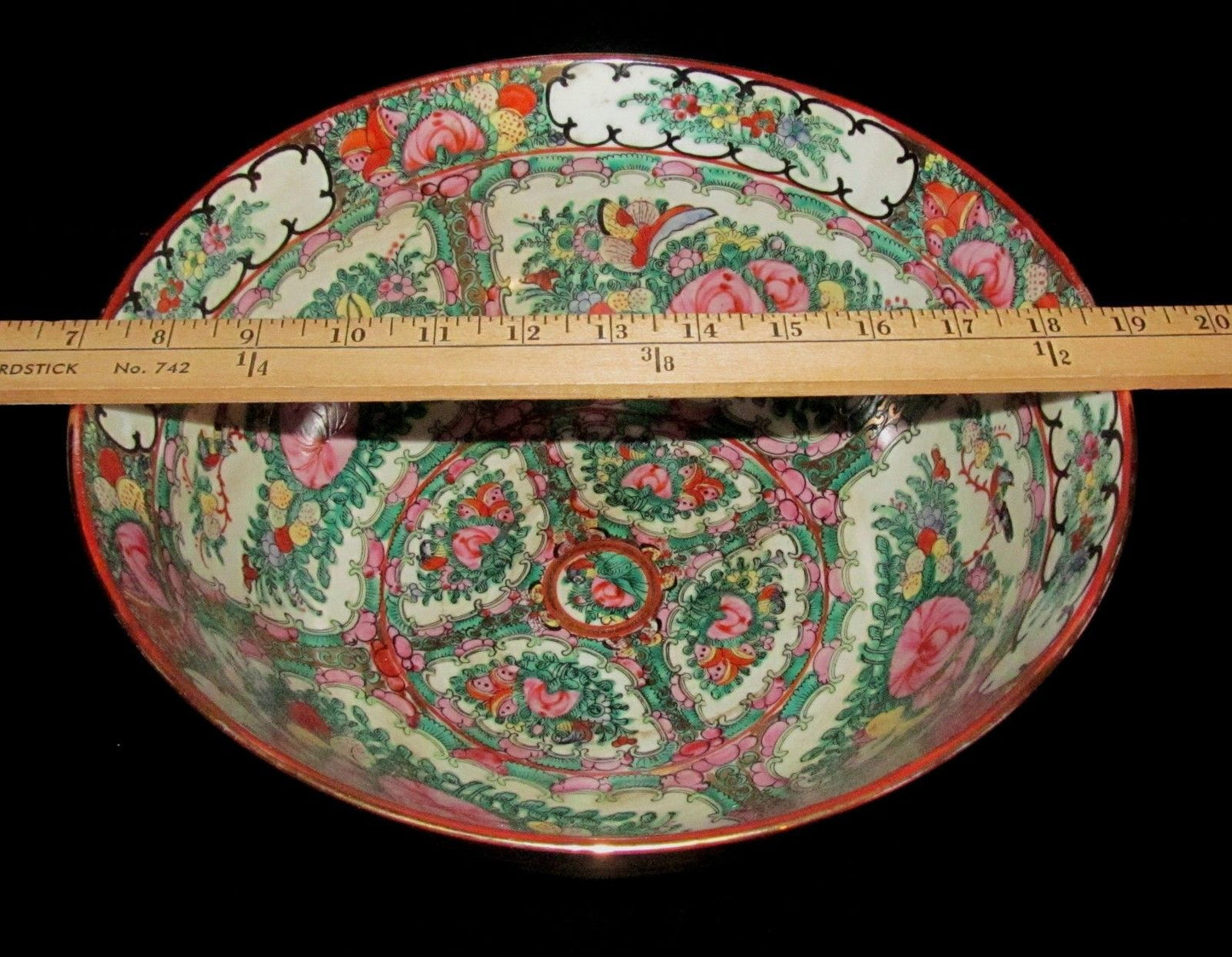 ELEGANT 19TH CENTURY ROSE MEDALLION 12" BOWL