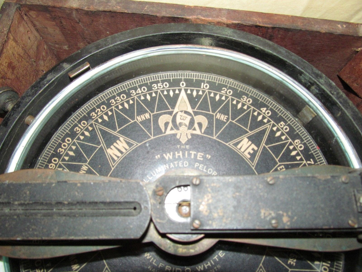 LARGE CASED WILFRID O WHITE ILLUMINATED PELORUS-MULTI ACCESS GIMBEL-COMPASS-LOOK