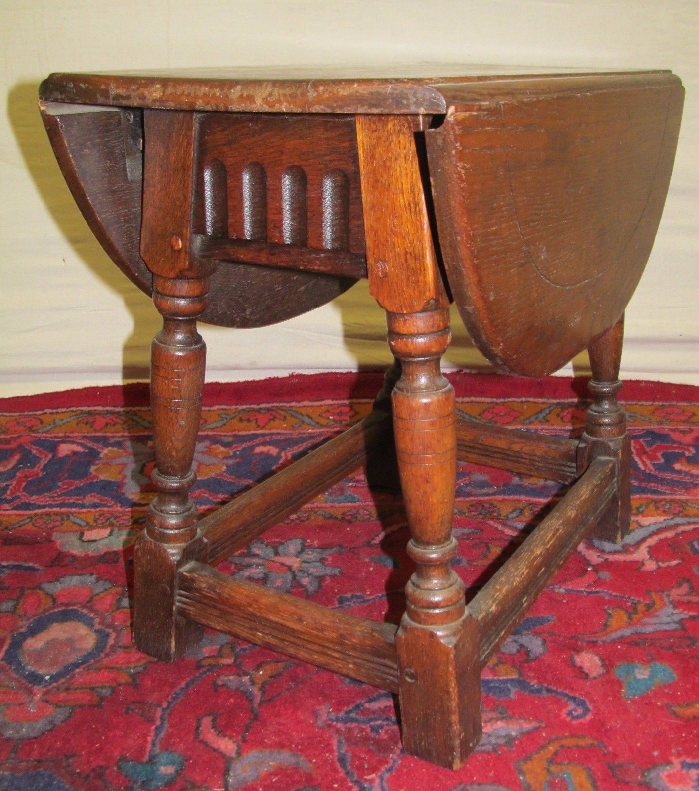 ANTIQUE KITTINGER WILLIAM & MARY STYLE OAK BUTTERFLY TABLE