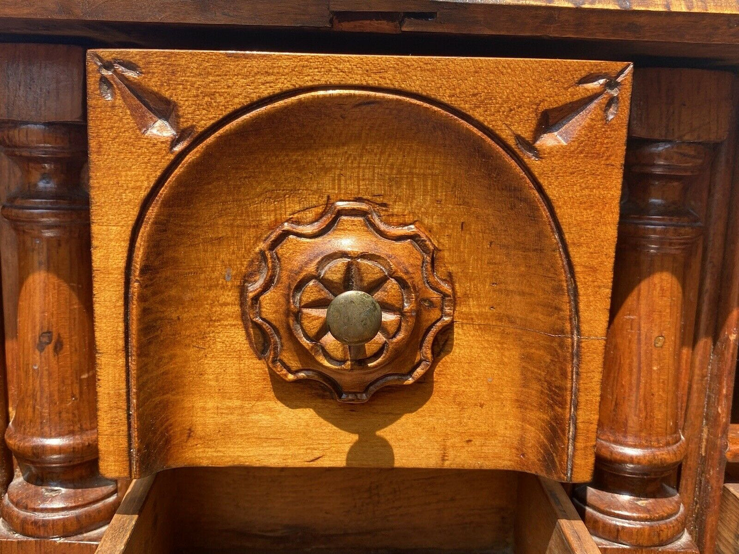 18TH C ANTIQUE CHIPPENDALE TIGER MAPLE MASSACHUSETTS OXBOW SLANT LID DESK