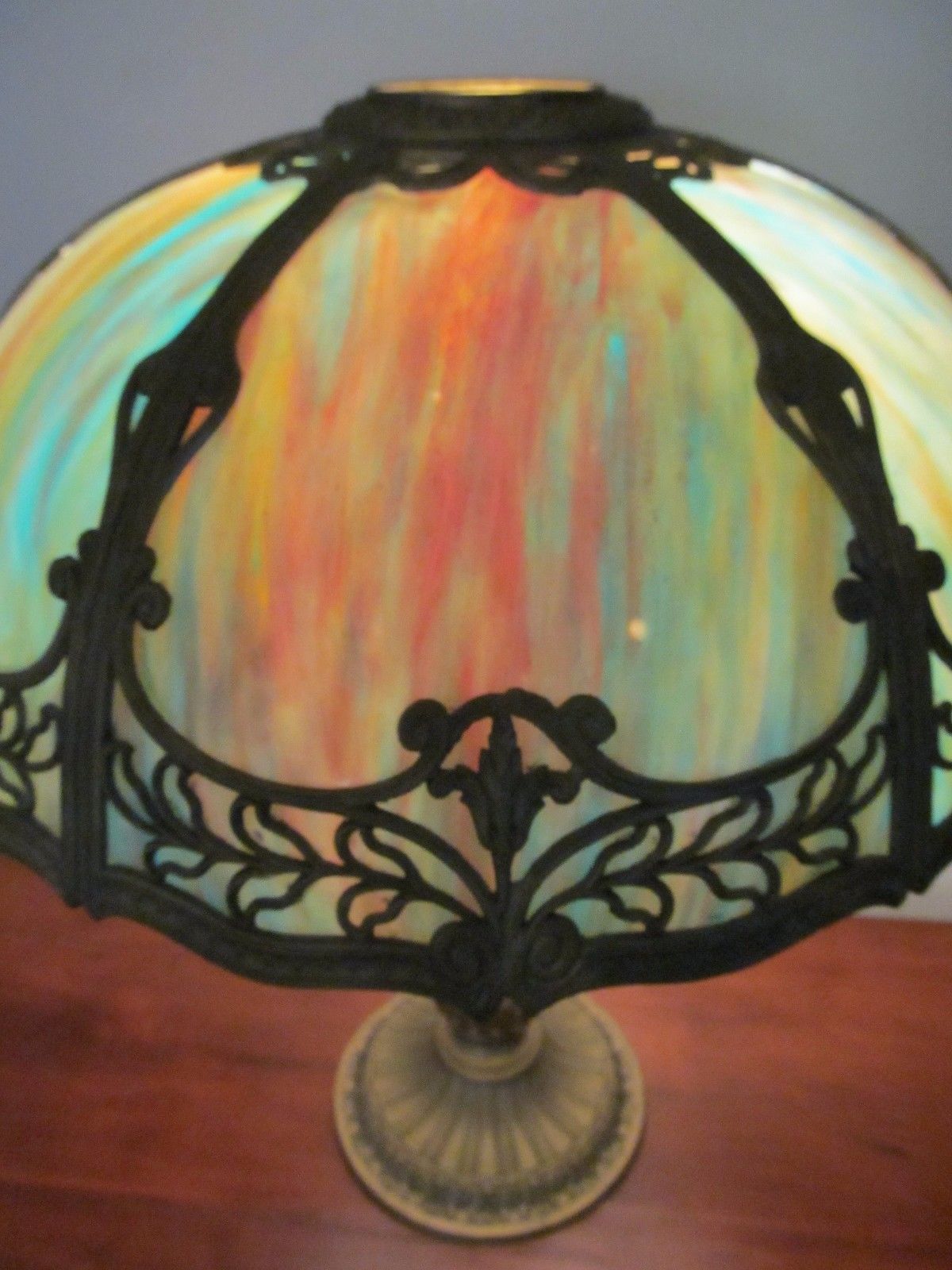 ANTIQUE ARTS & CRAFTS TABLE LAMP WITH SIX PANEL BLUE SHADE