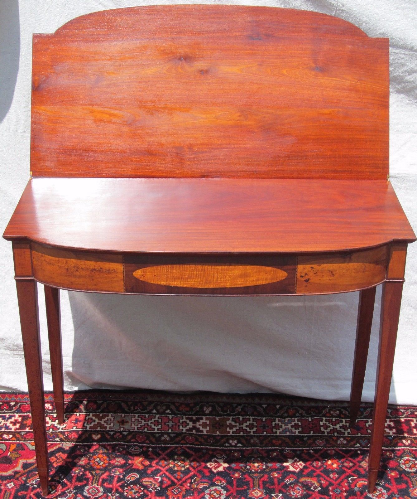 18TH CENTURY FEDERAL PORTSMOUTH NH  DUNLAP GAME TABLE-TIGER MAPLE & FLAME BIRCH