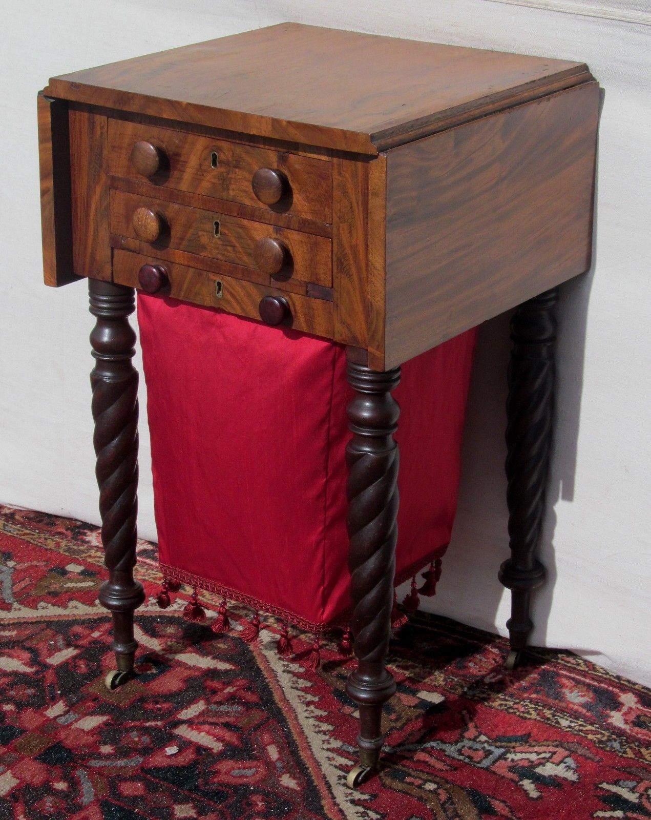 CIRCA 1810'S MAHOGANY SALEM MASS WORK TABLE-WITH FABRIC BAG DRAWER!