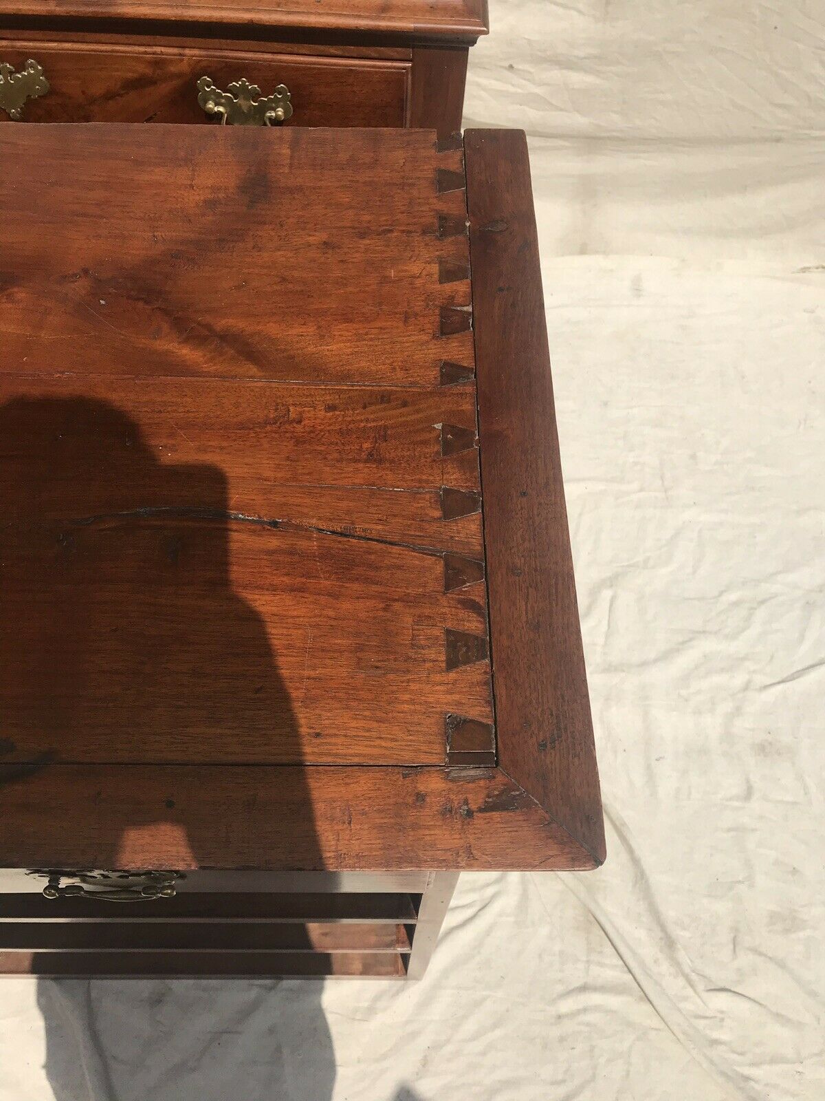 18TH C ANTIQUE QUEEN ANNE PERIOD PHILADELPHIA WALNUT HIGHBOY DRESSER / CHEST