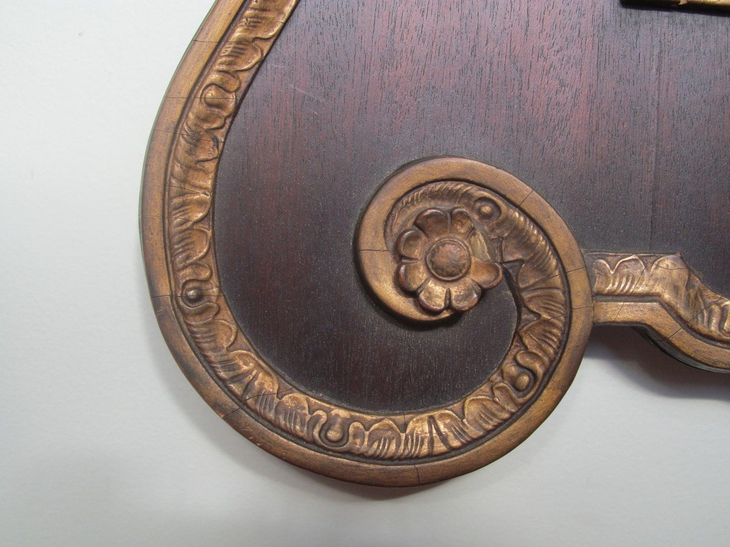 FABULOUS FREIDMAN BROTHERS CHIPPENDALE CONSTITUTION MOUNT VERNON MIRROR