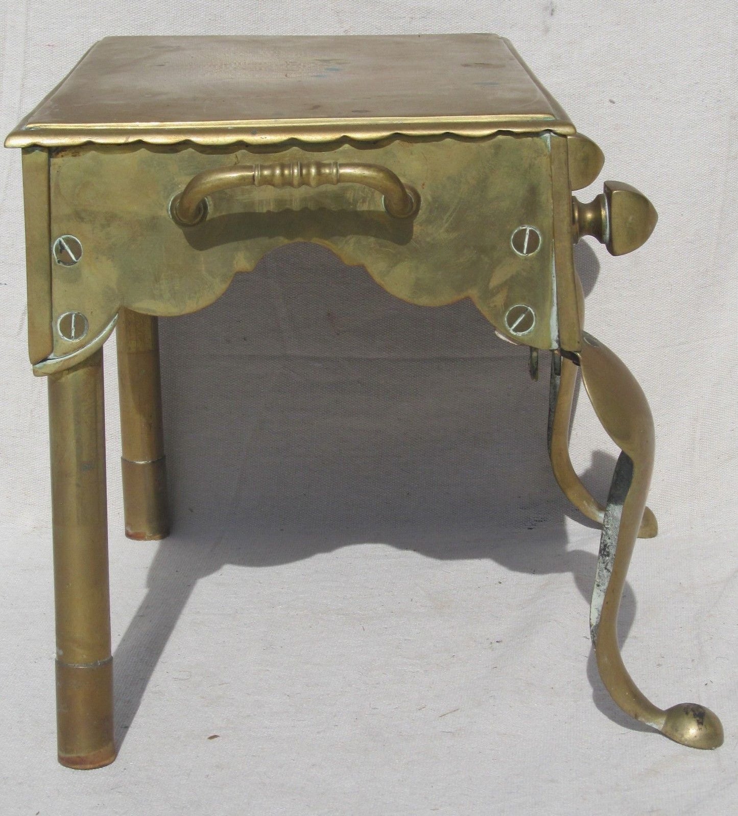 EARLY 19TH CENTURY ENGLISH REGENCY PERIOD BRASS FOOTMAN-HAND CRATED