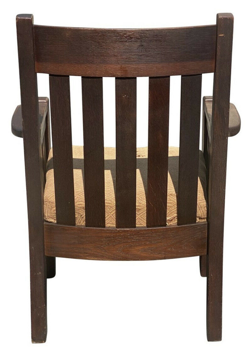 20TH C ANTIQUE ARTS & CRAFTS HARDEN TIGER OAK SLATTED ARM CHAIR
