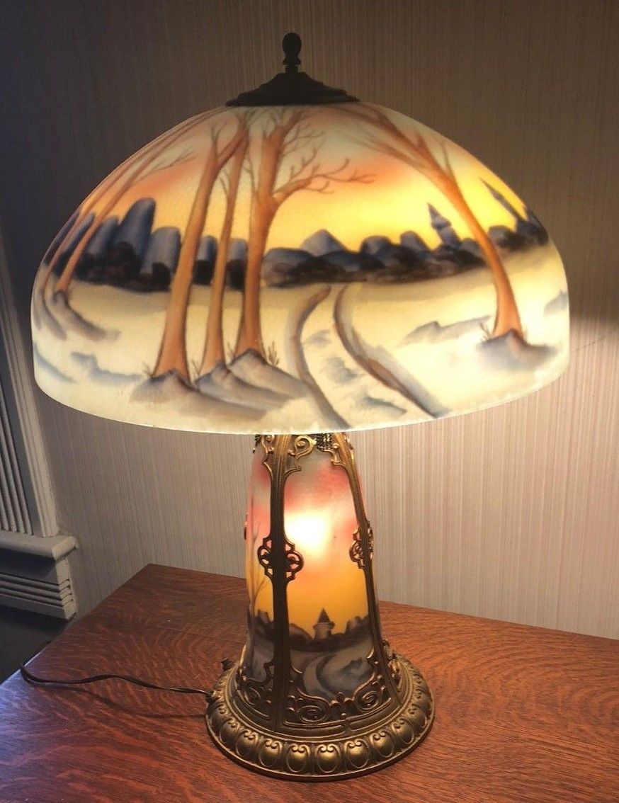 HANDEL CHIPPED ICE REVERSE GLASS PAINTED TABLE LAMP WITH LIGHTED BASE