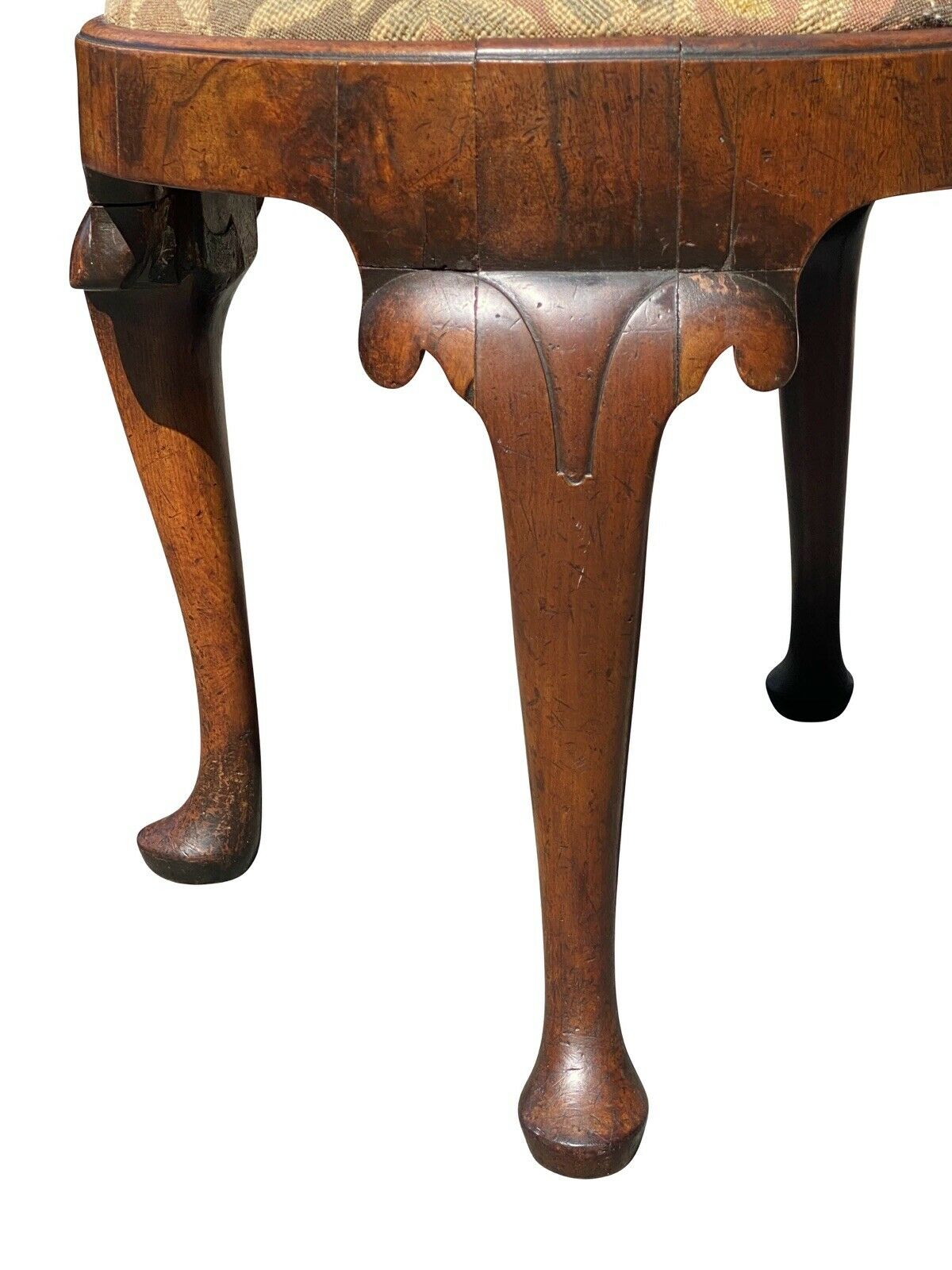18TH C ANTIQUE QUEEN ANNE WALNUT NEEDLEPOINT FOOTSTOOL