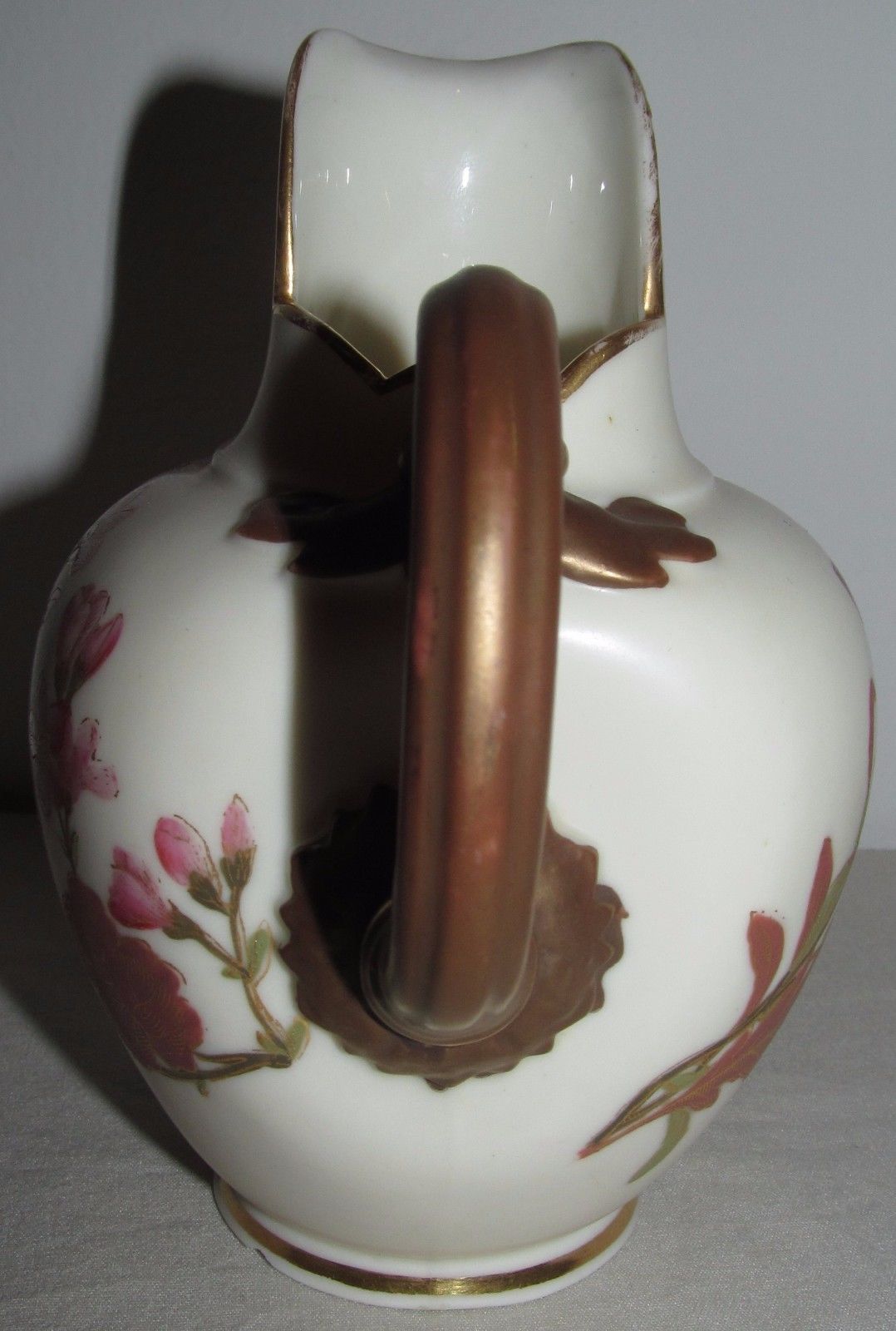 ROYAL WORCESTER CREAMER
