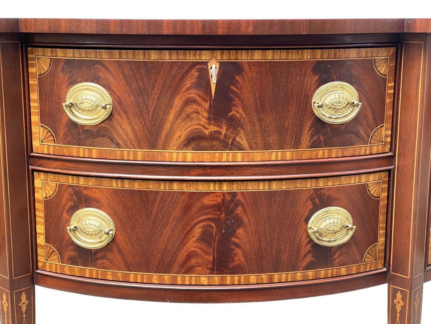 20TH C FEDERAL ANTIQUE STYLE MAHOGANY SIDEBOARD / SERVER BY COUNCILL CRAFTSMEN