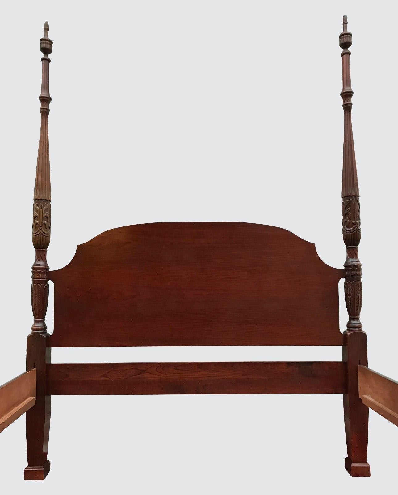 FEDERAL STYLED QUEEN SIZED RICE CARVED CHERRY FOUR POSTER CARVED BED