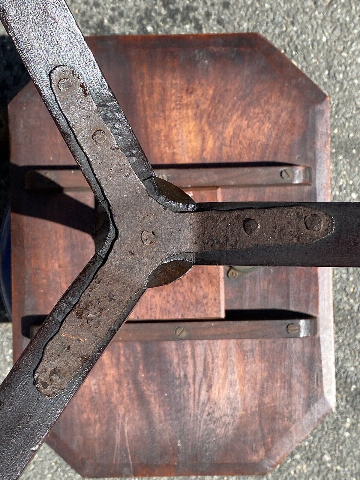 18th C Antique Federal Period Virginia Walnut Tilt Top Candle Stand