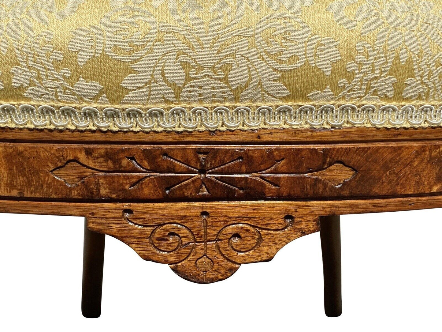 19th C Set of 4 Antique New York Victorian Renaissance Revival Parlor Chairs