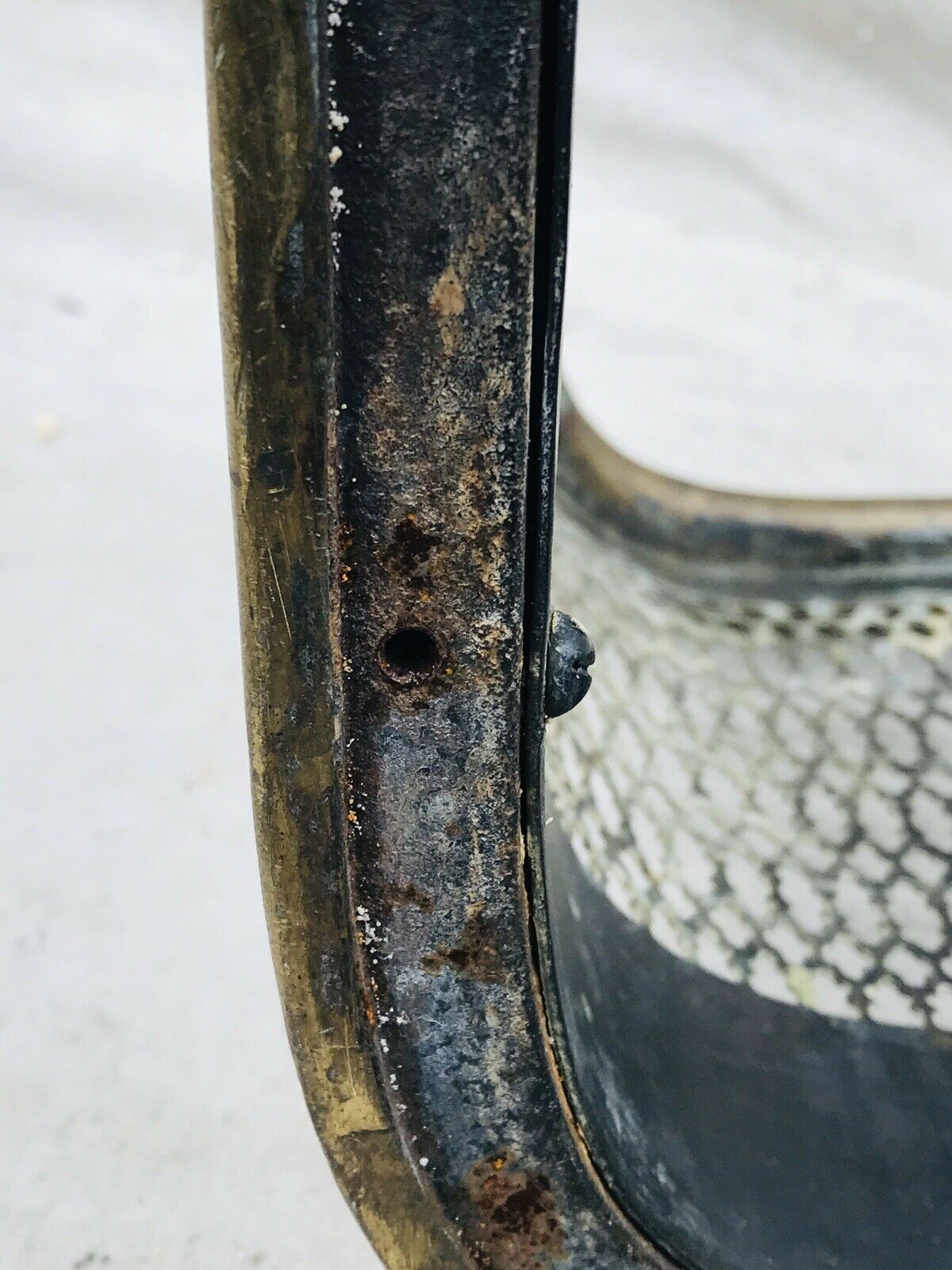 19TH C ANTIQUE BRASS REGENCY LION FOOT FIREPLACE FENDER