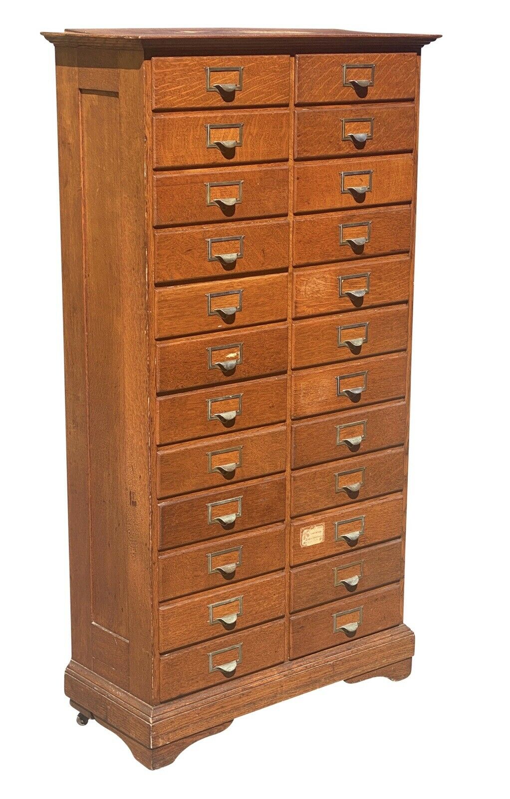 20TH C ANTIQUE ARTS & CRAFTS TIGER OAK E.H STAFFORD 24 DRAWER FILE CABINET