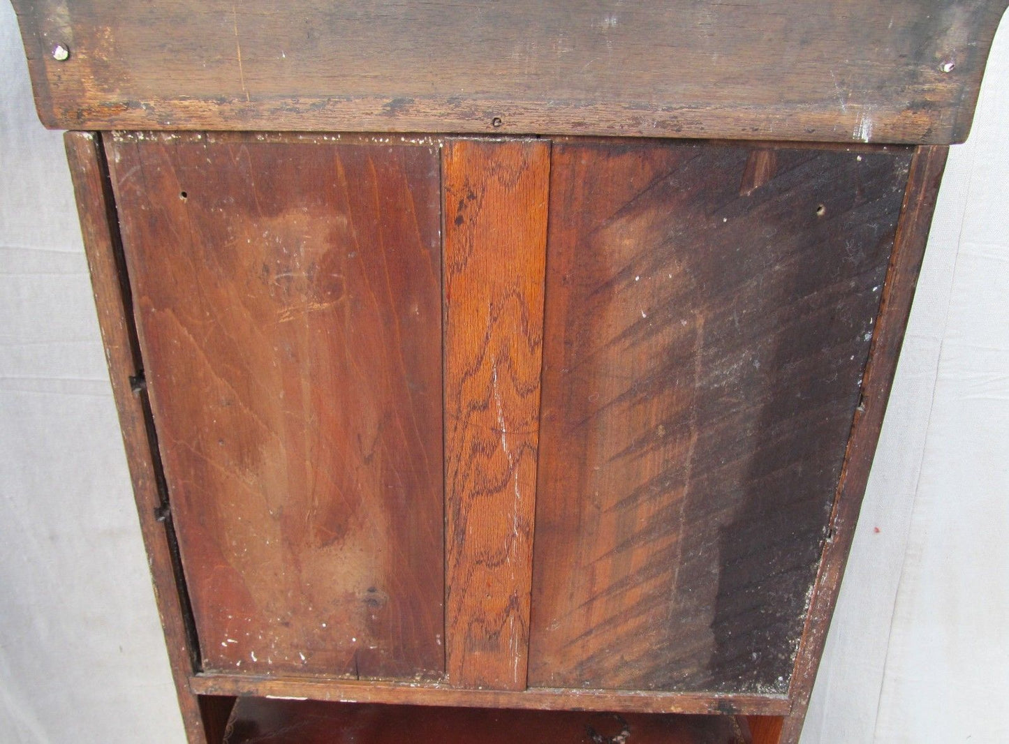 FINE VICTORIAN OAK MEDICINE CABINET WITH TOWEL BAR