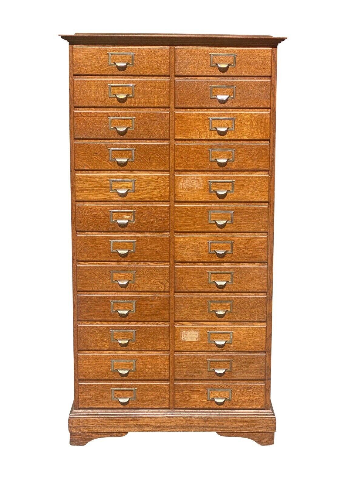 20TH C ANTIQUE ARTS & CRAFTS TIGER OAK E.H STAFFORD 24 DRAWER FILE CABINET