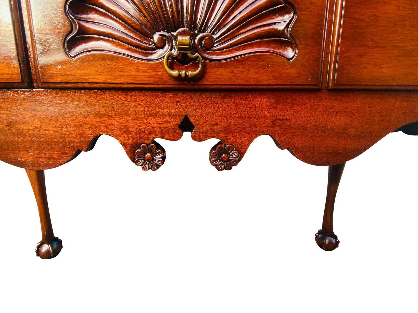 20TH C CHIPPENDALE ANTIQUE STYLE MAHOGANY BONNET TOP HIGHBOY DRESSER / CHEST