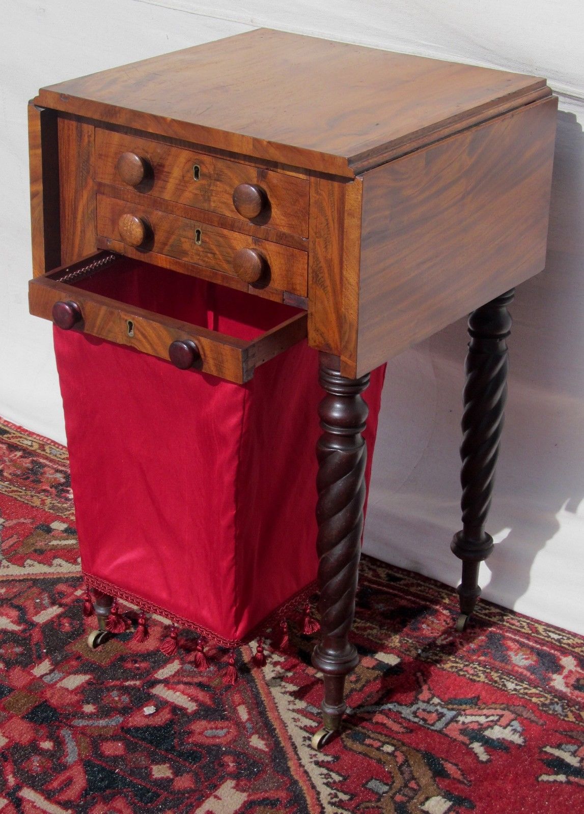 CIRCA 1810'S MAHOGANY SALEM MASS WORK TABLE-WITH FABRIC BAG DRAWER!