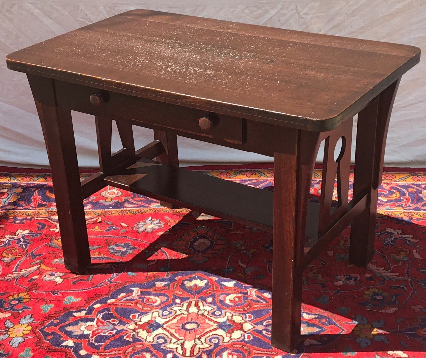ANTIQUE ARTS & CRAFTS MISSION OAK DESK WITH KEY HOLE SIDES AND FUMED FINISH