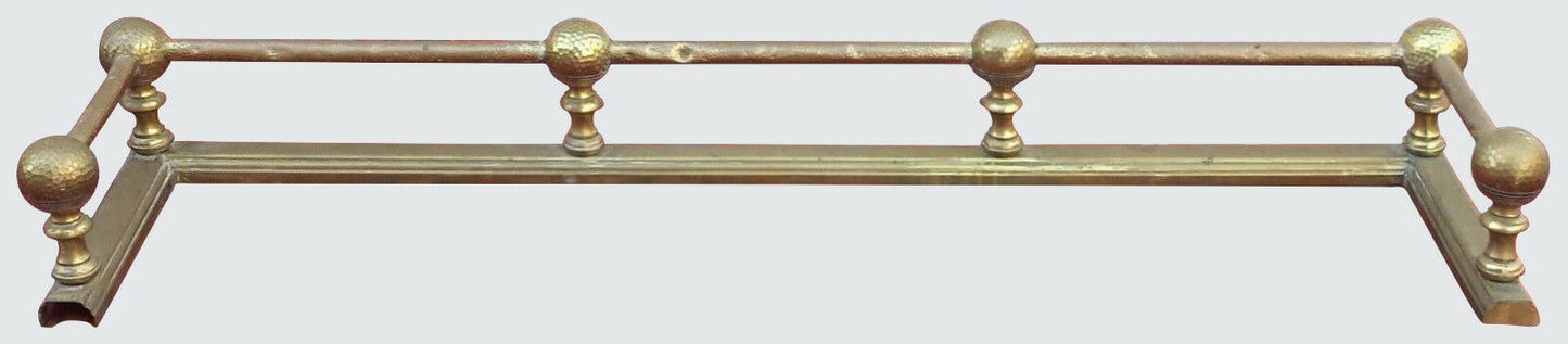 ARTS & CRAFTS PERIOD BRASS ANTIQUE FIREPLACE FENDER
