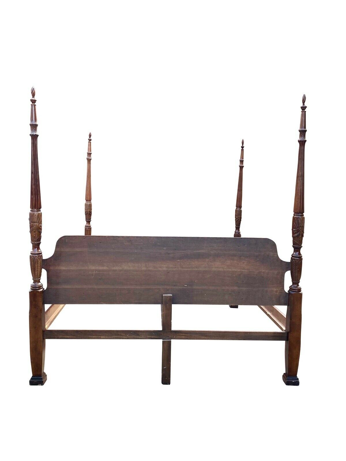 20TH C CHIPPENDALE ANTIQUE STYLE KING SIZE CHERRY RICE CARVED PLANTATION BED