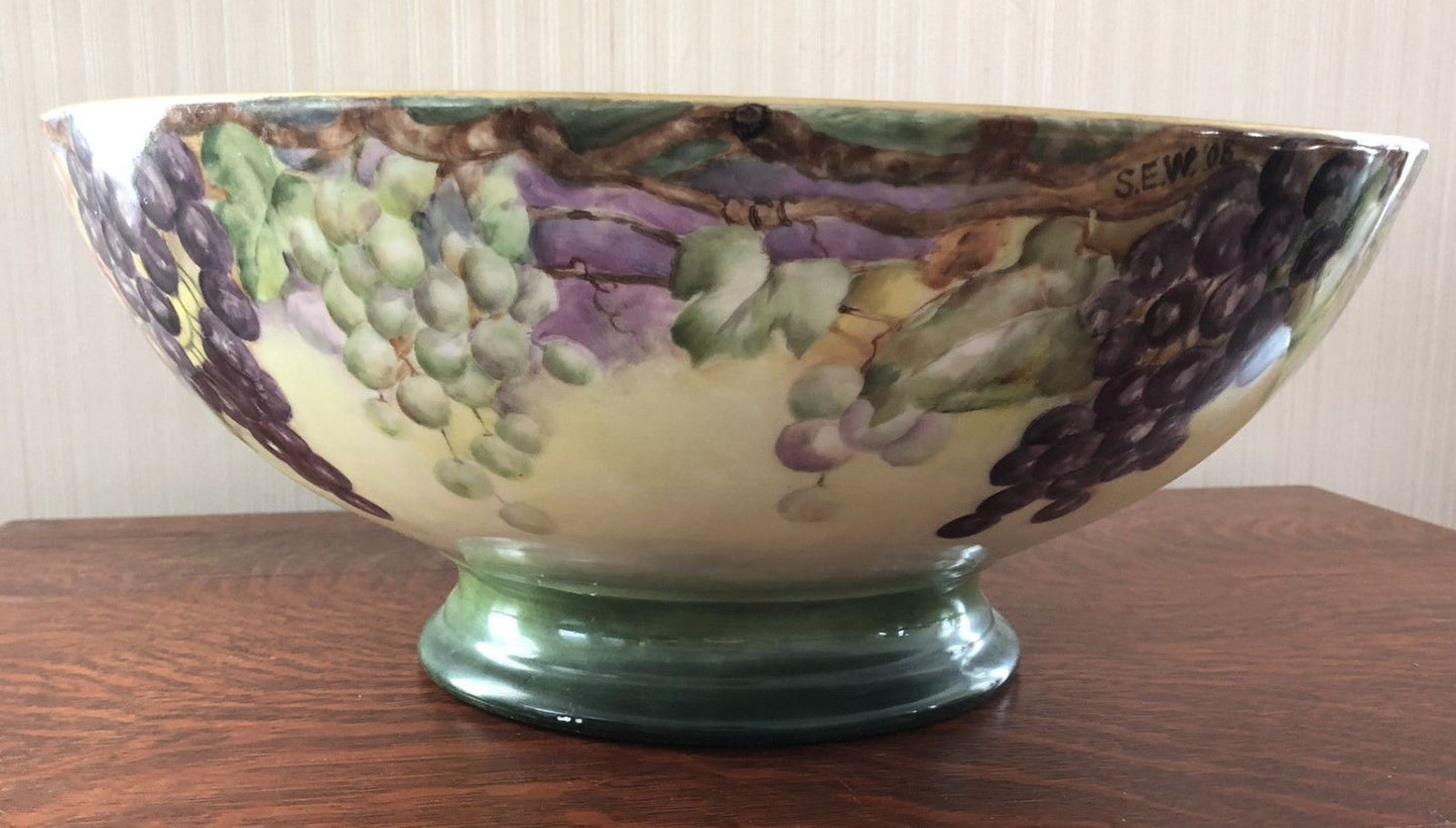 T&V LIMOGES HAND PAINTED GRAPE PAINTED PUNCH BOWL